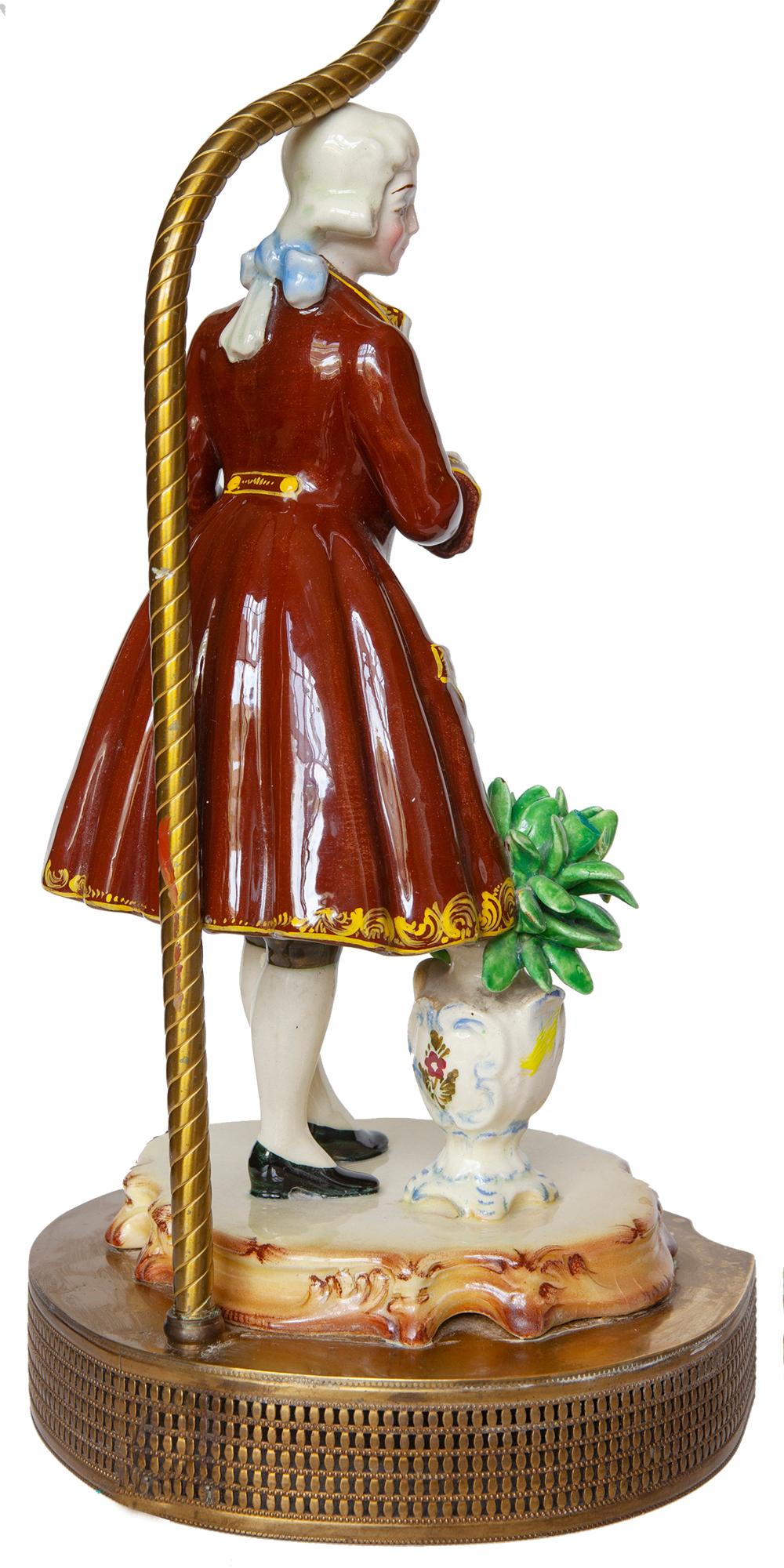 Céramique Lampes en céramique de Dresde Paire d'amoureux figuratifs en vente