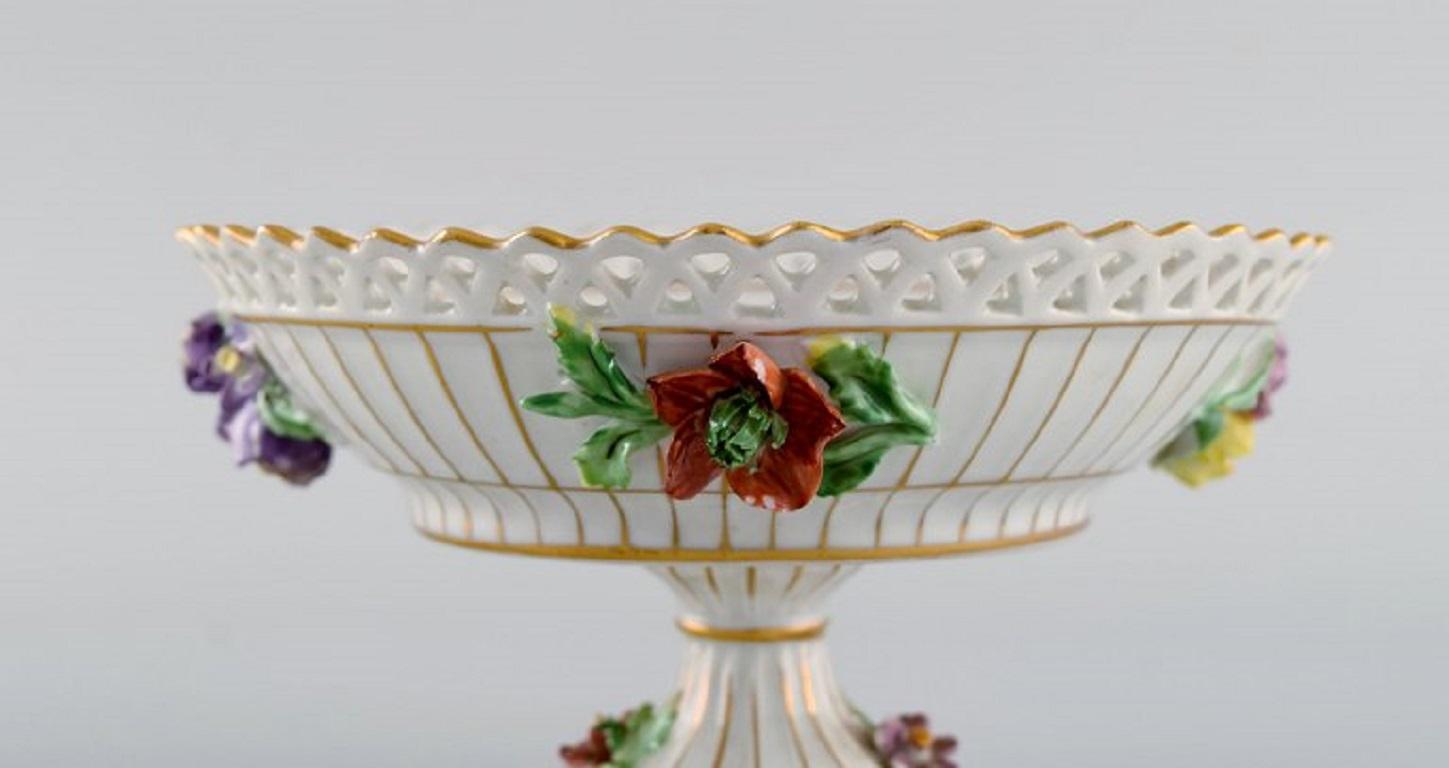 Early 20th Century Dresden Compote in Openwork Porcelain with Hand-Painted Flowers