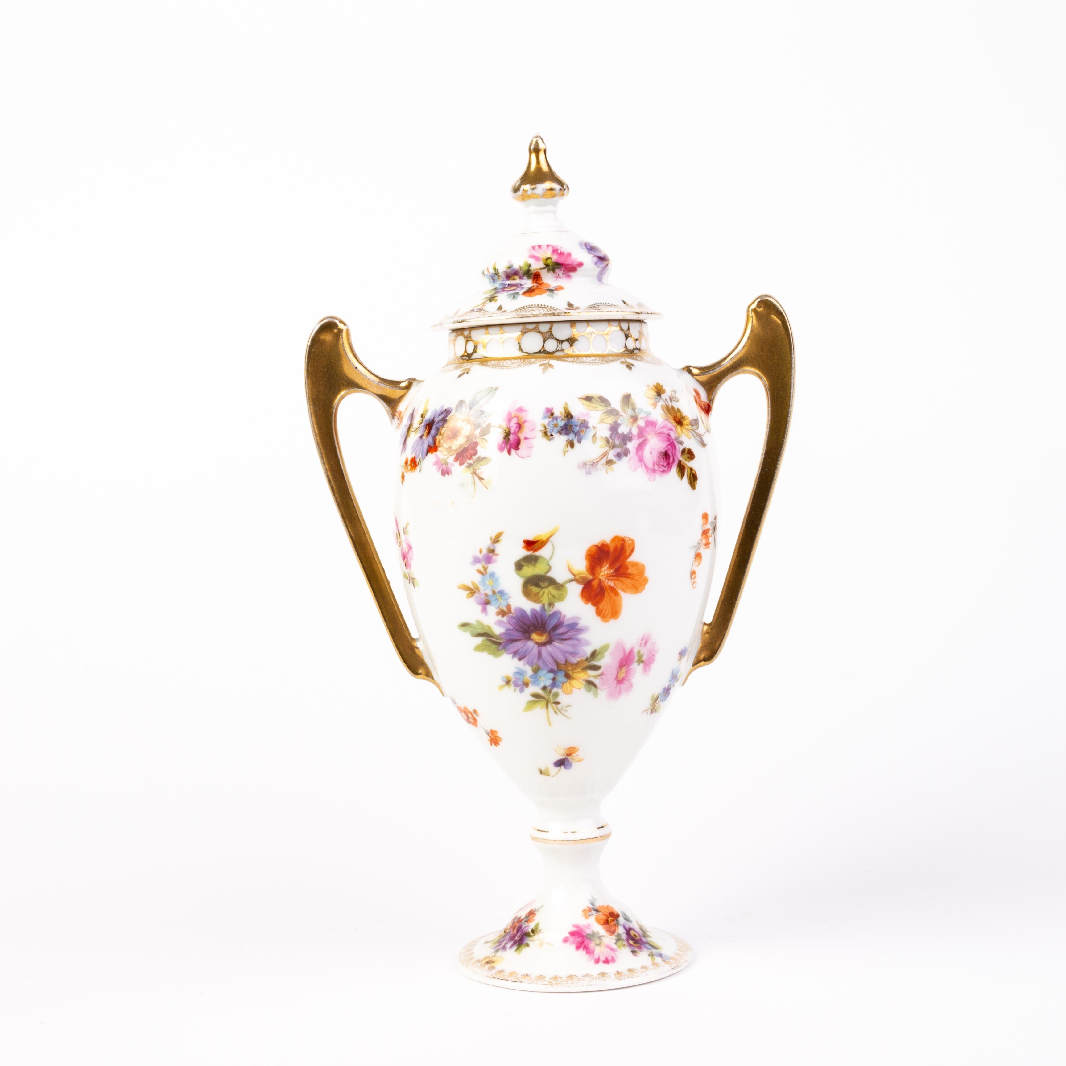 Dresden Fine German Gilt Porcelain Lidded Floral Vase In Good Condition In Nottingham, GB