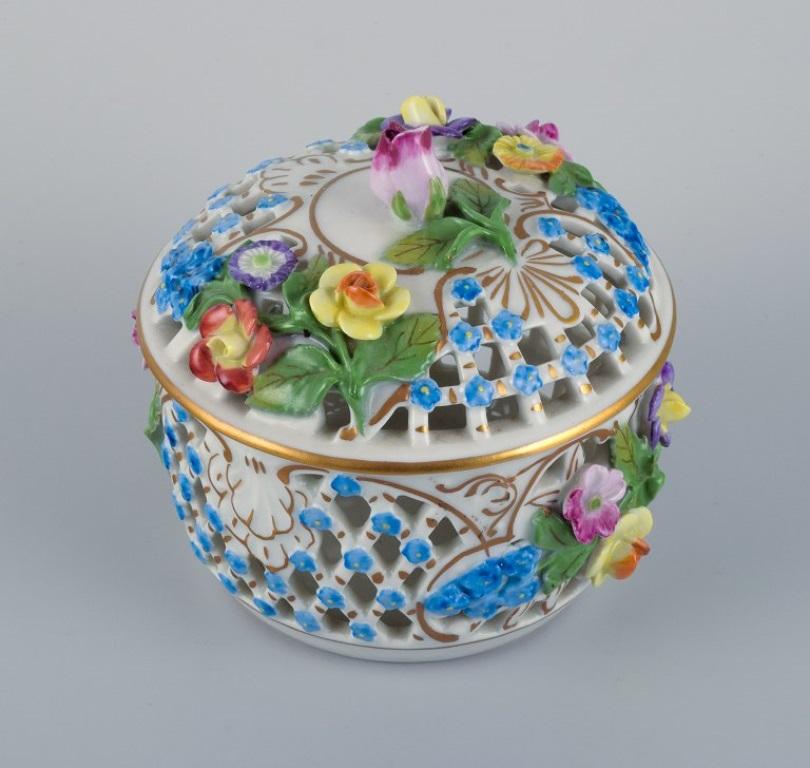 Dresden, Germany, openwork porcelain jar with flowers in relief.  In Excellent Condition For Sale In Copenhagen, DK