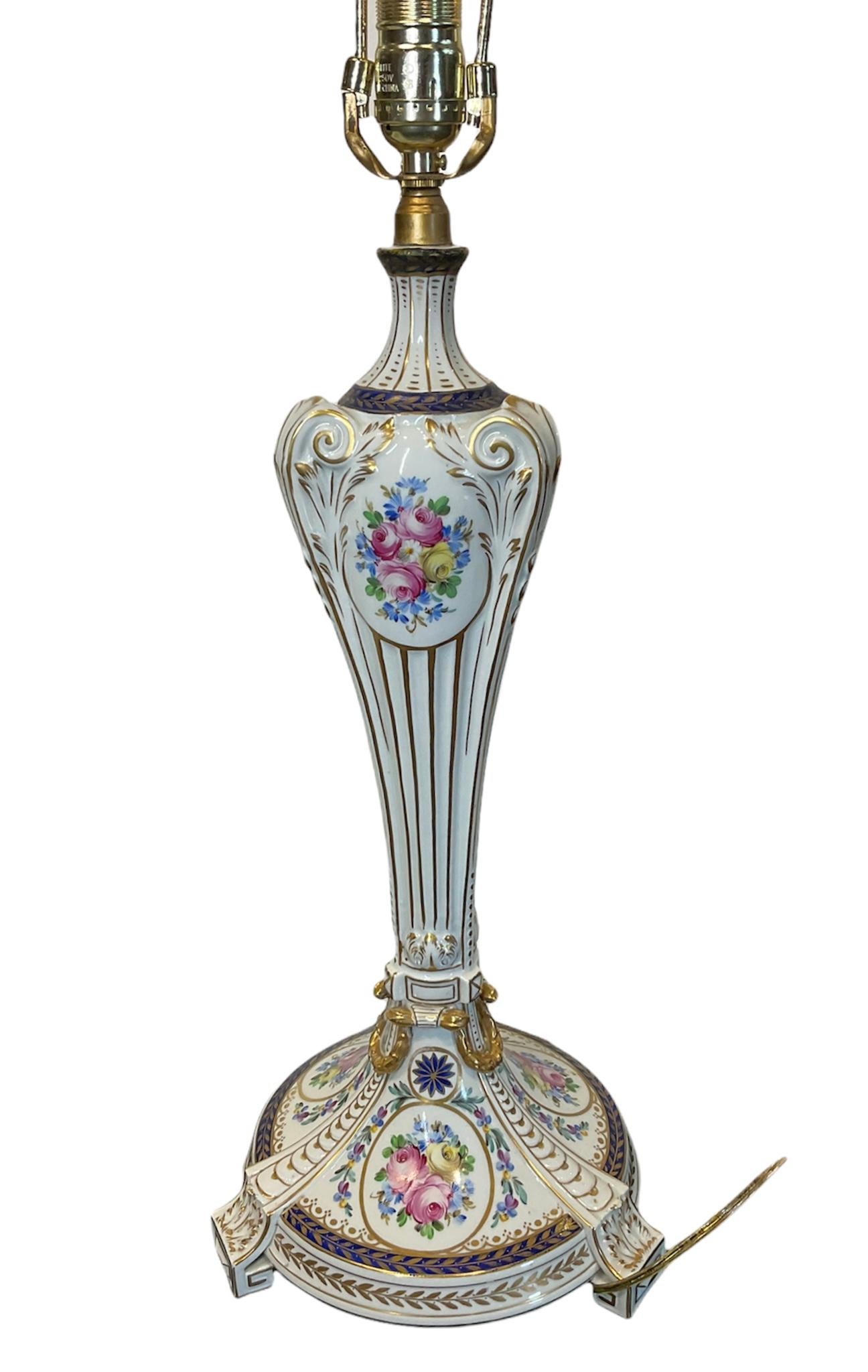 Dresden Hand Painted Porcelain Table Lamp 2