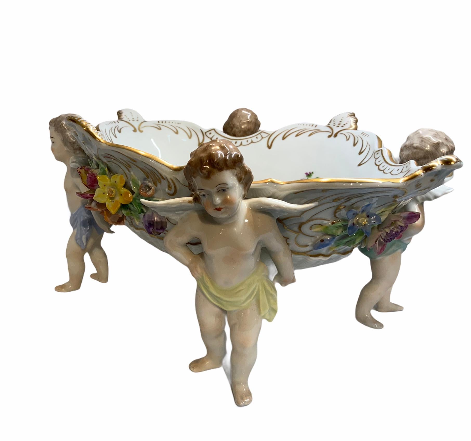 Dresden Porcelain Centerpiece In Good Condition In Guaynabo, PR