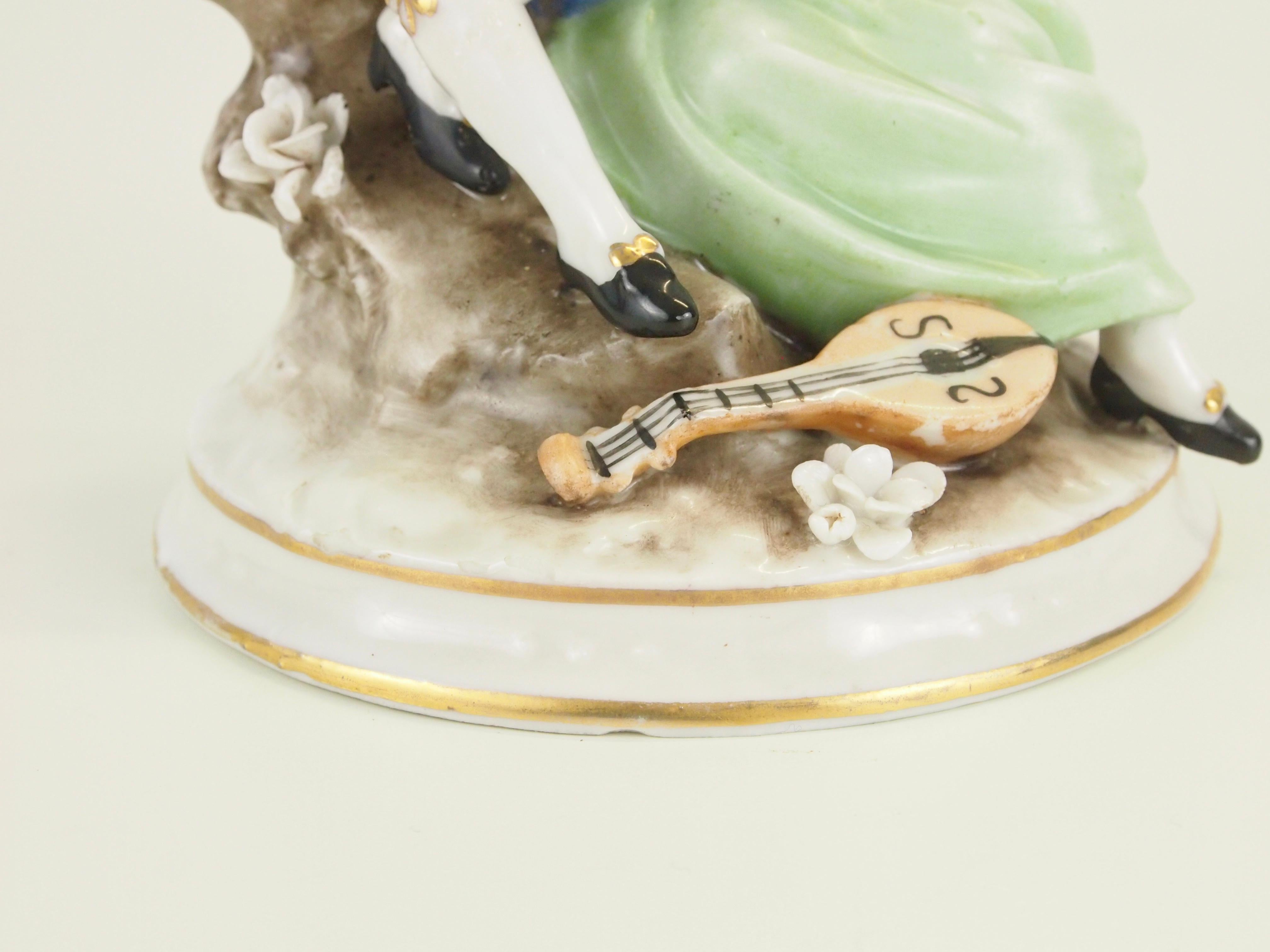 Dresden Porcelain Romantic Couple Statuette by Ackermann & Fritze For Sale 4