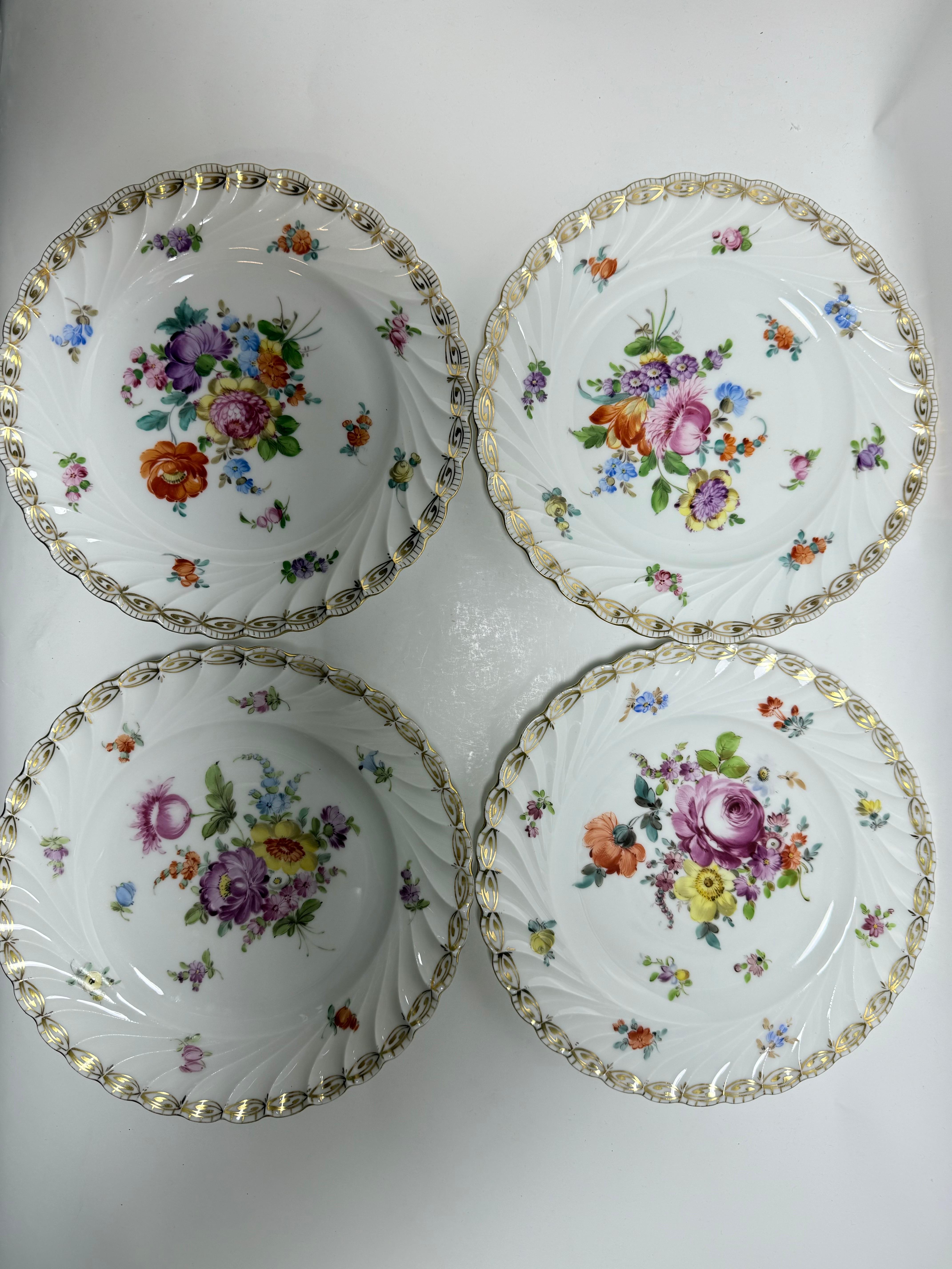 Dresdener Potschappel Carl Thieme, Anfang des 20. Jahrhunderts, 4 Tafeln (Porzellan) im Angebot