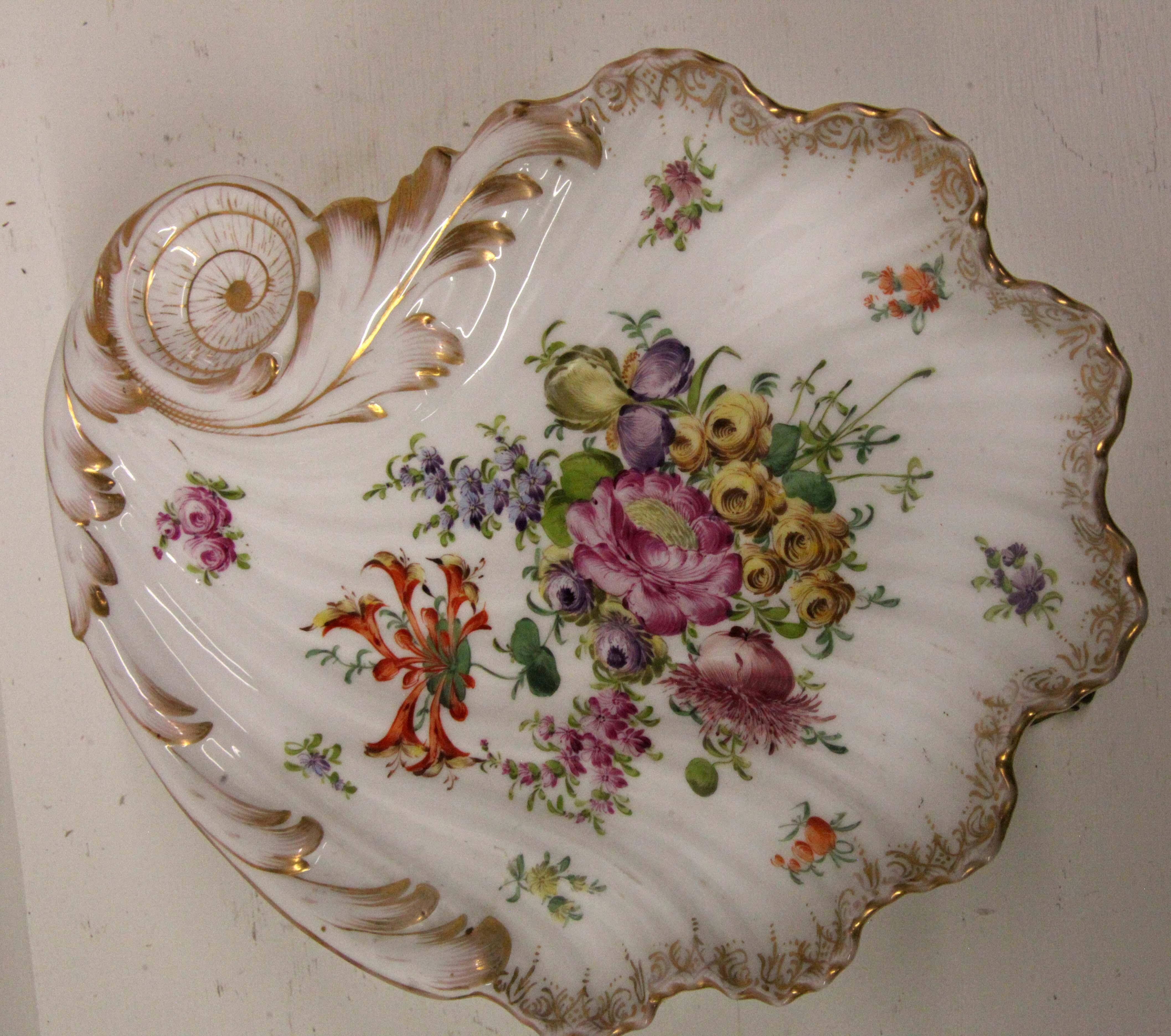 Dresden Serving Dish with Gilt Base For Sale 2