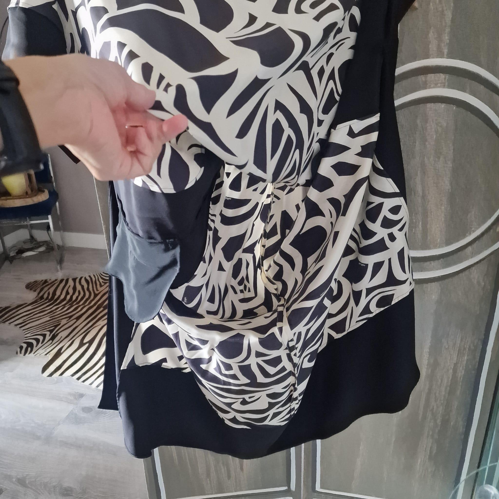 Dress Max Mara Black white Printed Silk Halter Neck Dress Black White New 13