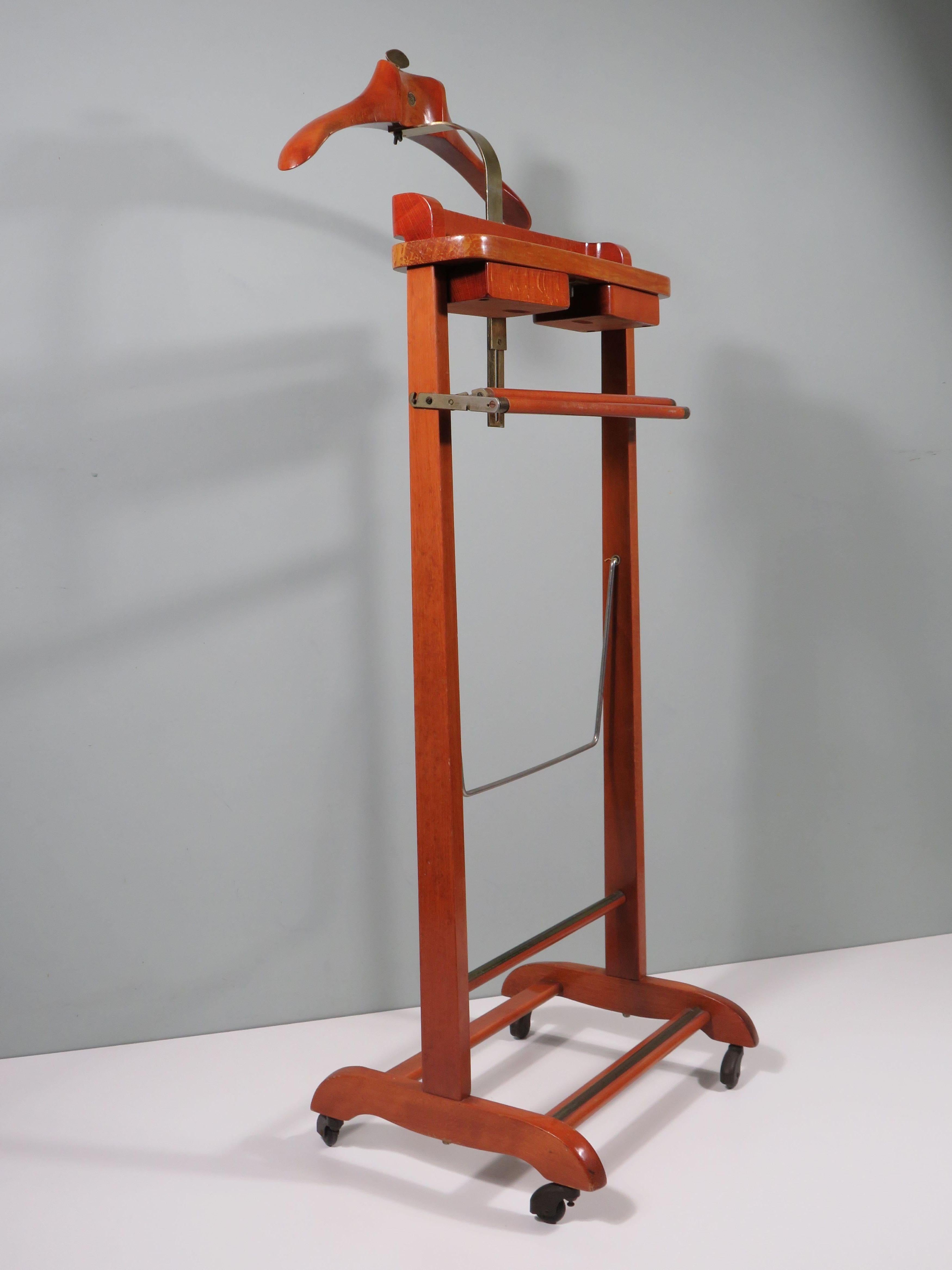 Mid-Century Modern Dressboy or valet by Fratelli Reguitti in the style of Ico Parisi, Italy 1960