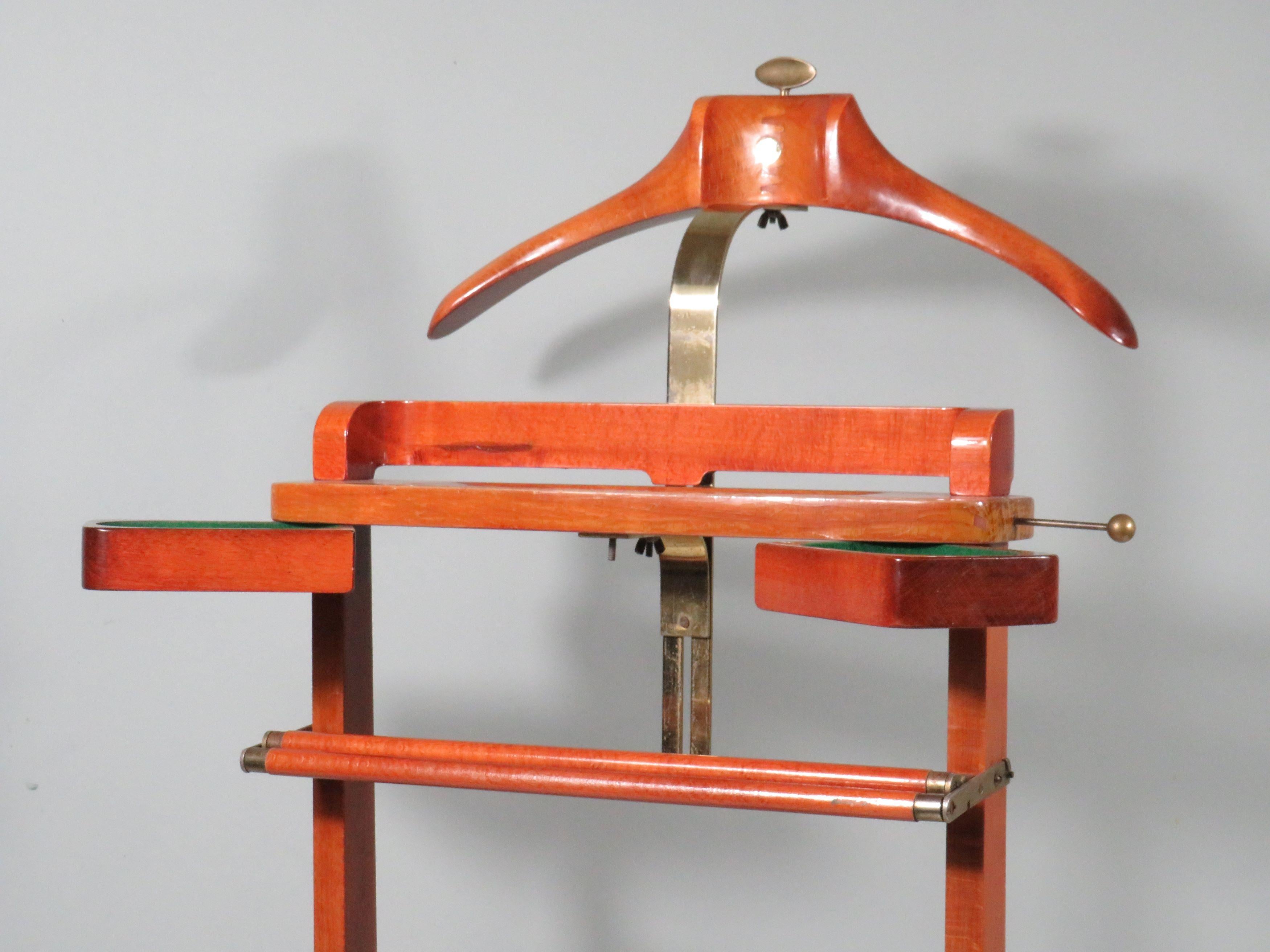 Dressboy or valet by Fratelli Reguitti in the style of Ico Parisi, Italy 1960 In Good Condition In Herentals, BE