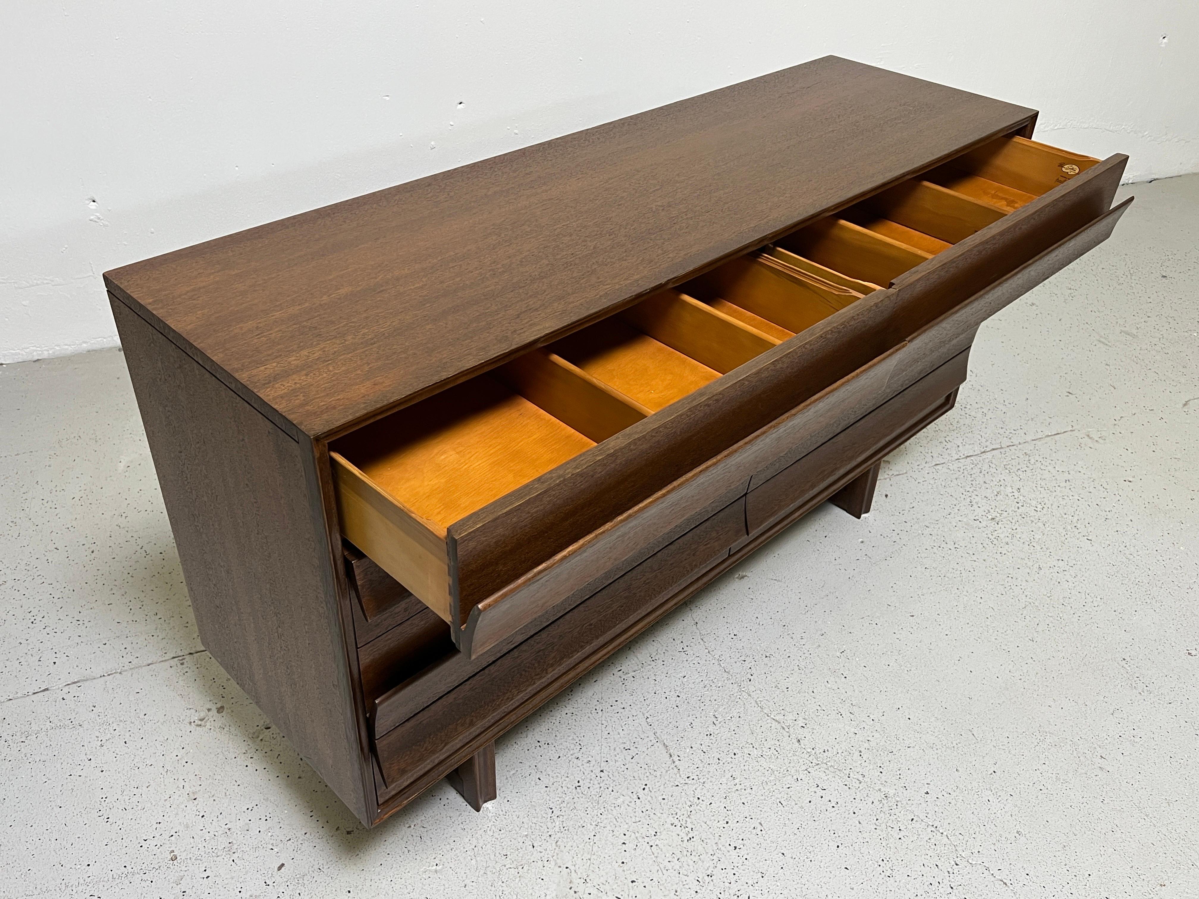 Dresser by Paul Laszlo for Brown Saltman For Sale 7