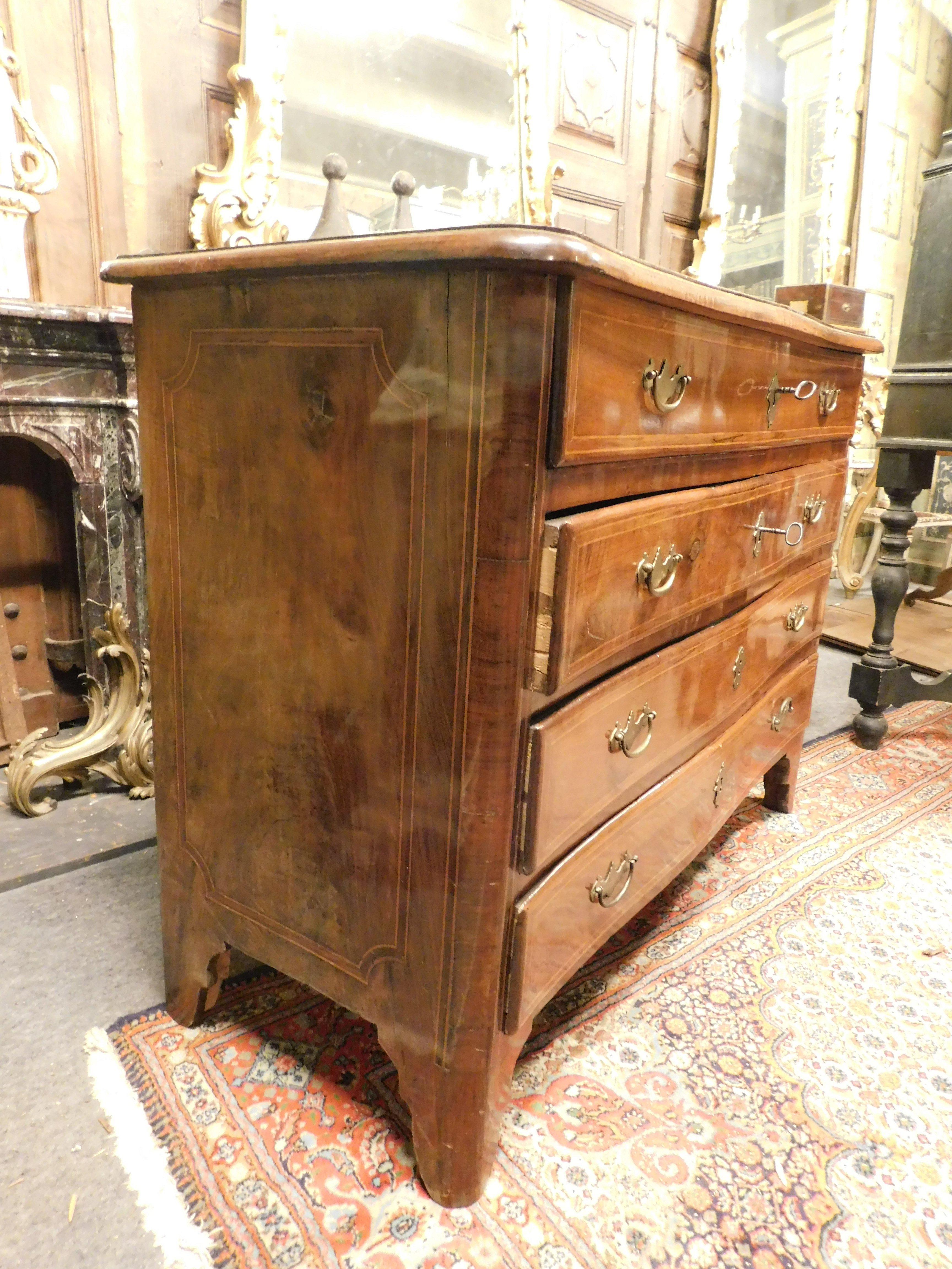 Dresser, chest of drawers in walnut, veneered and inlaid, Italy For Sale 3