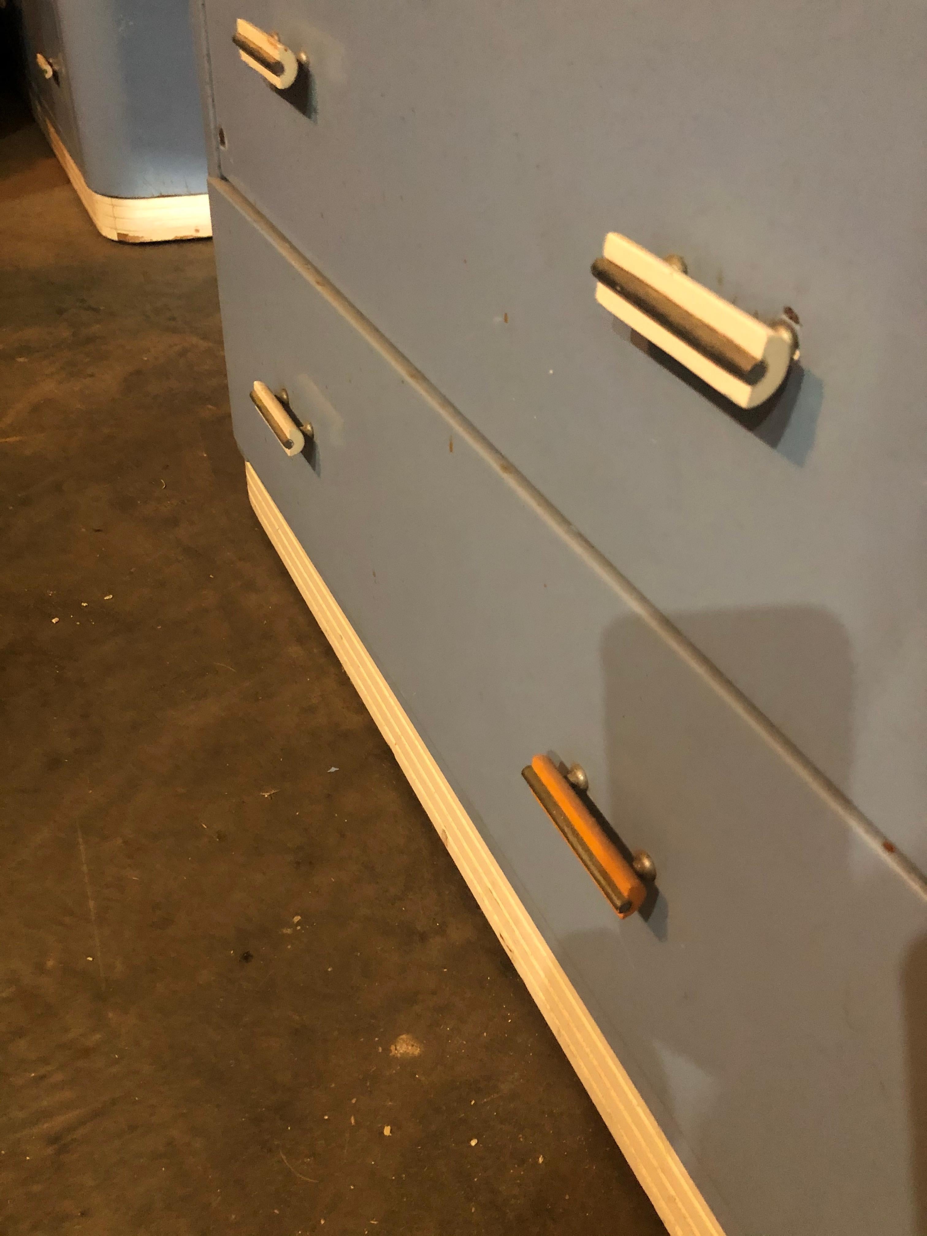 20th Century Dresser Highboy by Norman Bel Geddes for Simmons circa 1930s baby blue and white For Sale