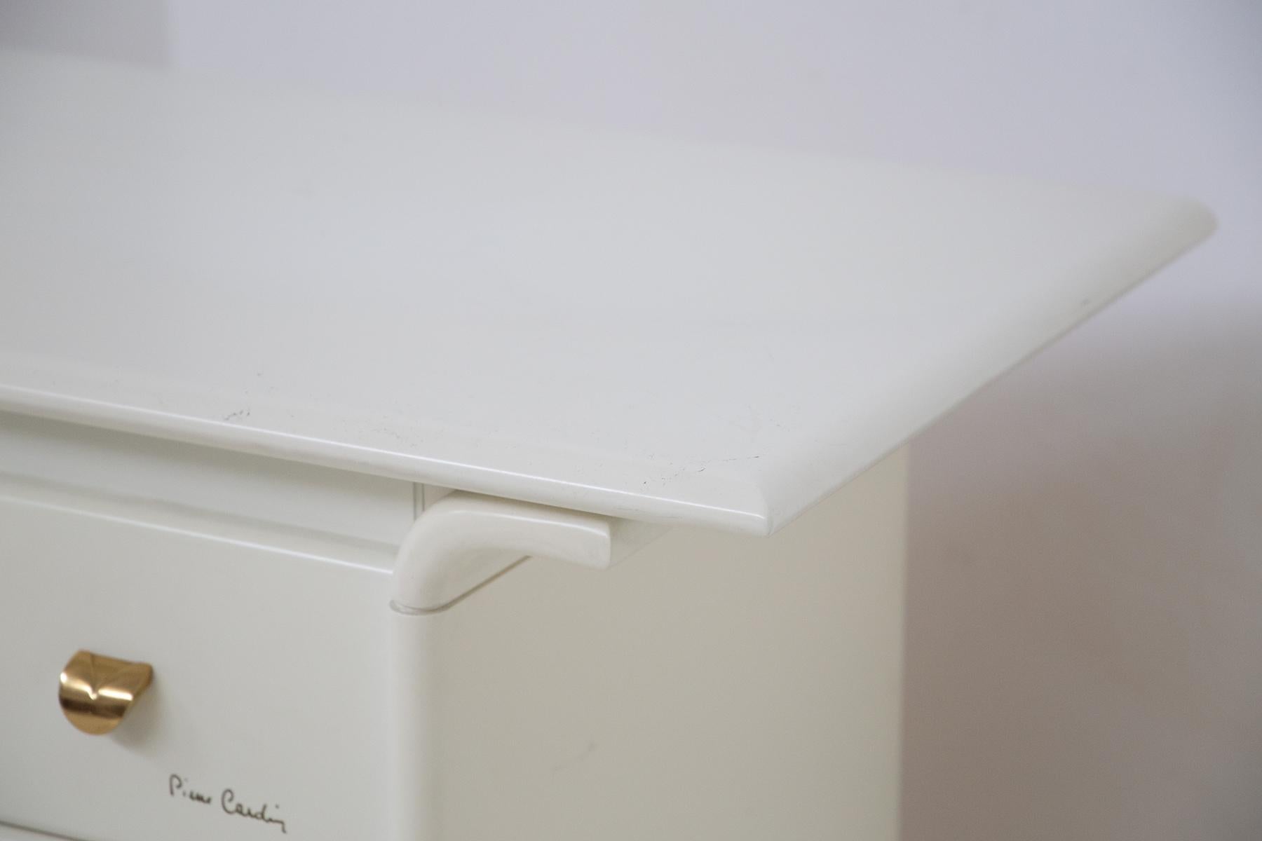 Italian Dresser in White Lacquered Wood by Pierre Cardin, Original Signature For Sale