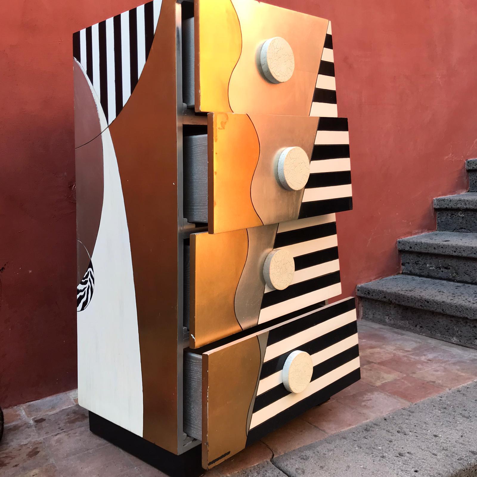 Late 20th Century Dresser Italian Designed in the Style of Memphis, 1980