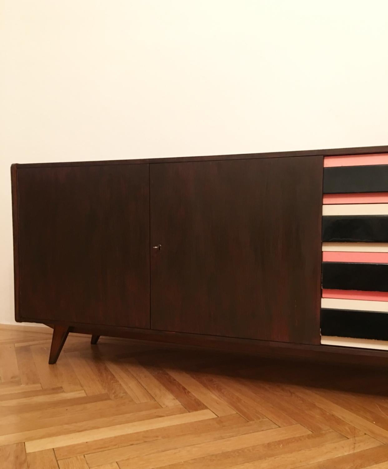 Mid-Century Modern Dresser Jiri Jiroutek for Interier Praha, U 460 Pink and Gray For Sale