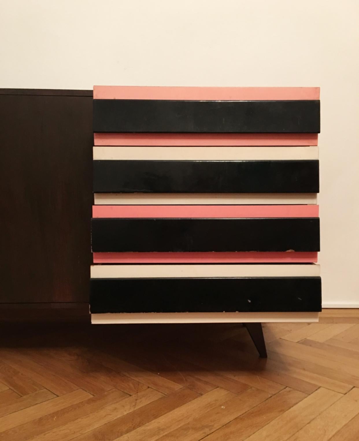 Czech Dresser Jiri Jiroutek for Interier Praha, U 460 Pink and Gray For Sale