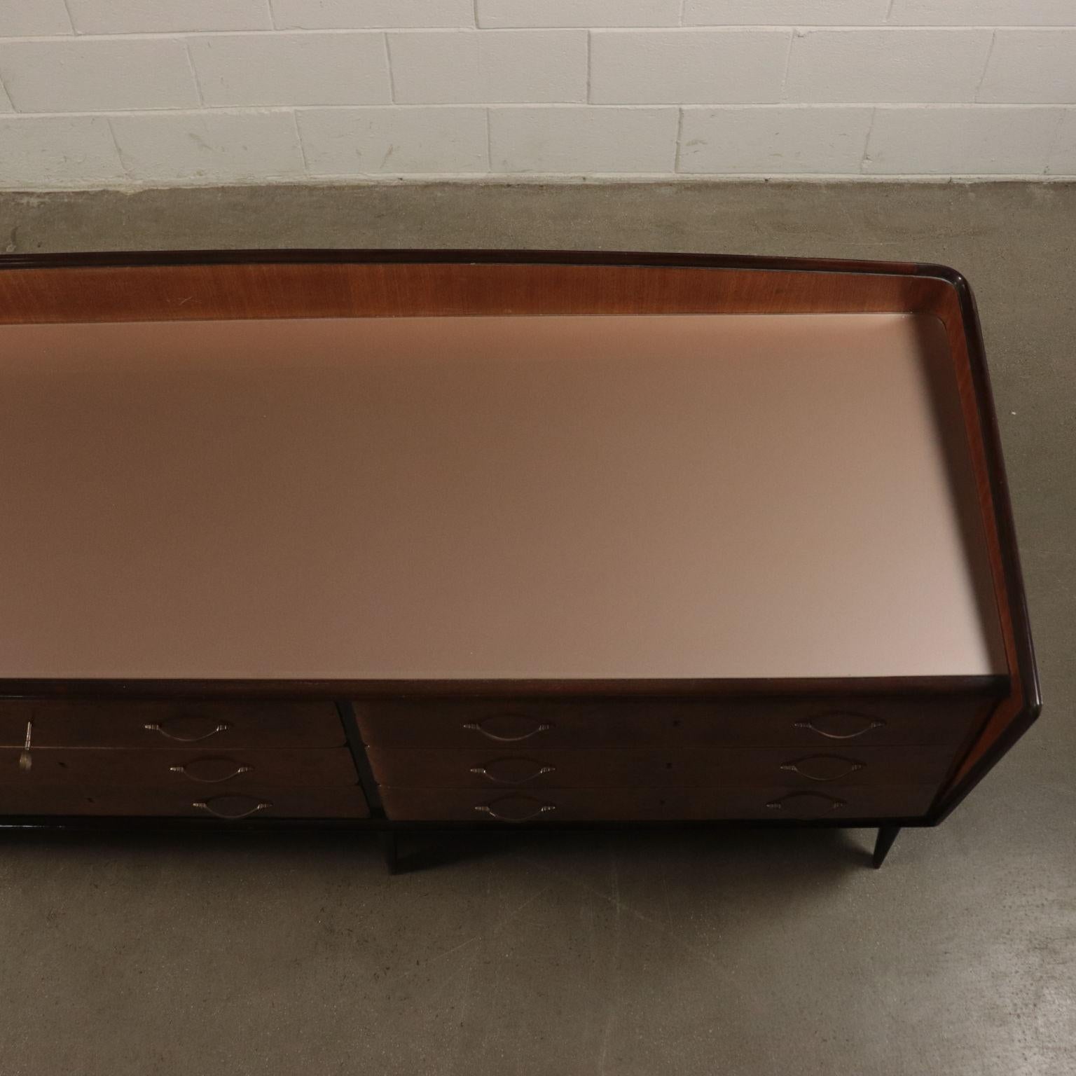 Commode en placage de loupe d'acajou Italie 1950s-1960s Italian Prodution en vente 4