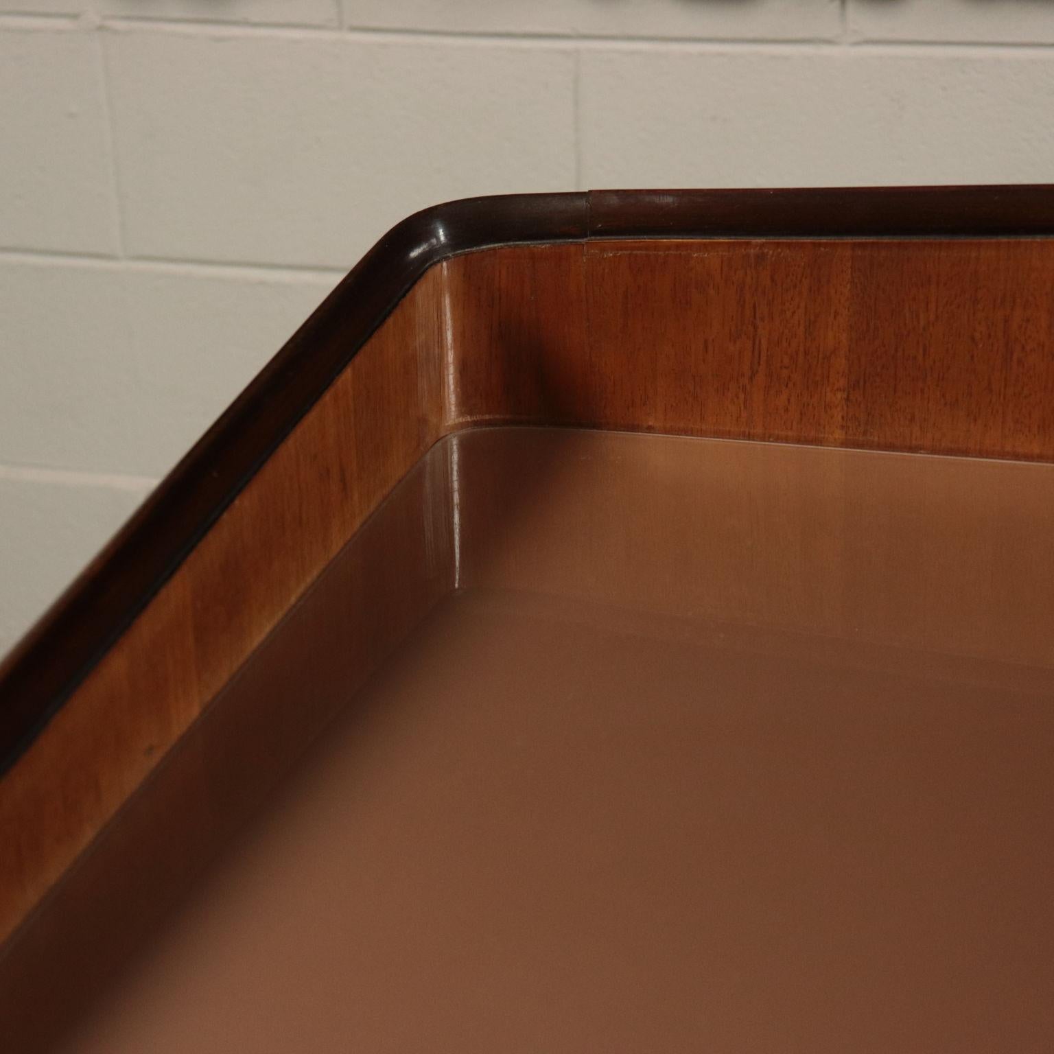 Placage Commode en placage de loupe d'acajou Italie 1950s-1960s Italian Prodution en vente