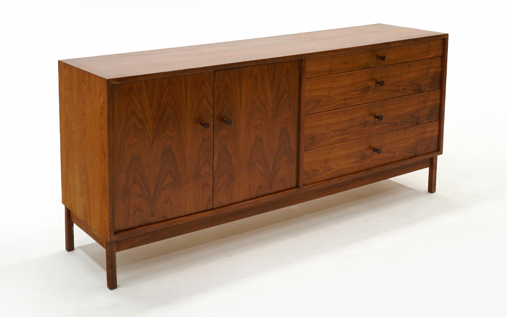 Mid-Century Modern Dresser / Sideboard / Storage Cabinet Milo Baughman Style, Glenn of California