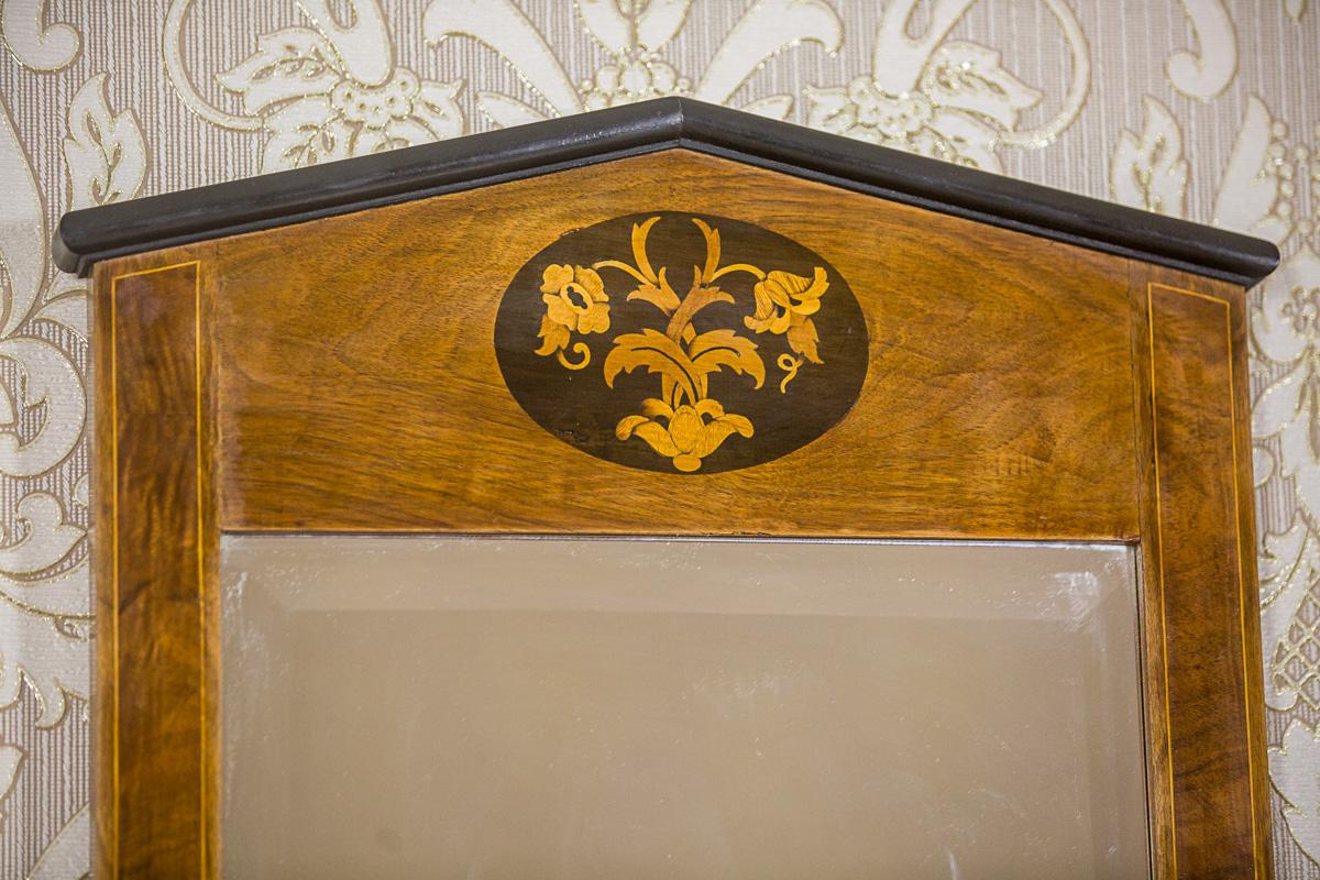 Dresser with a Mirror from the Turn of the 19th and 20th Centuries 4