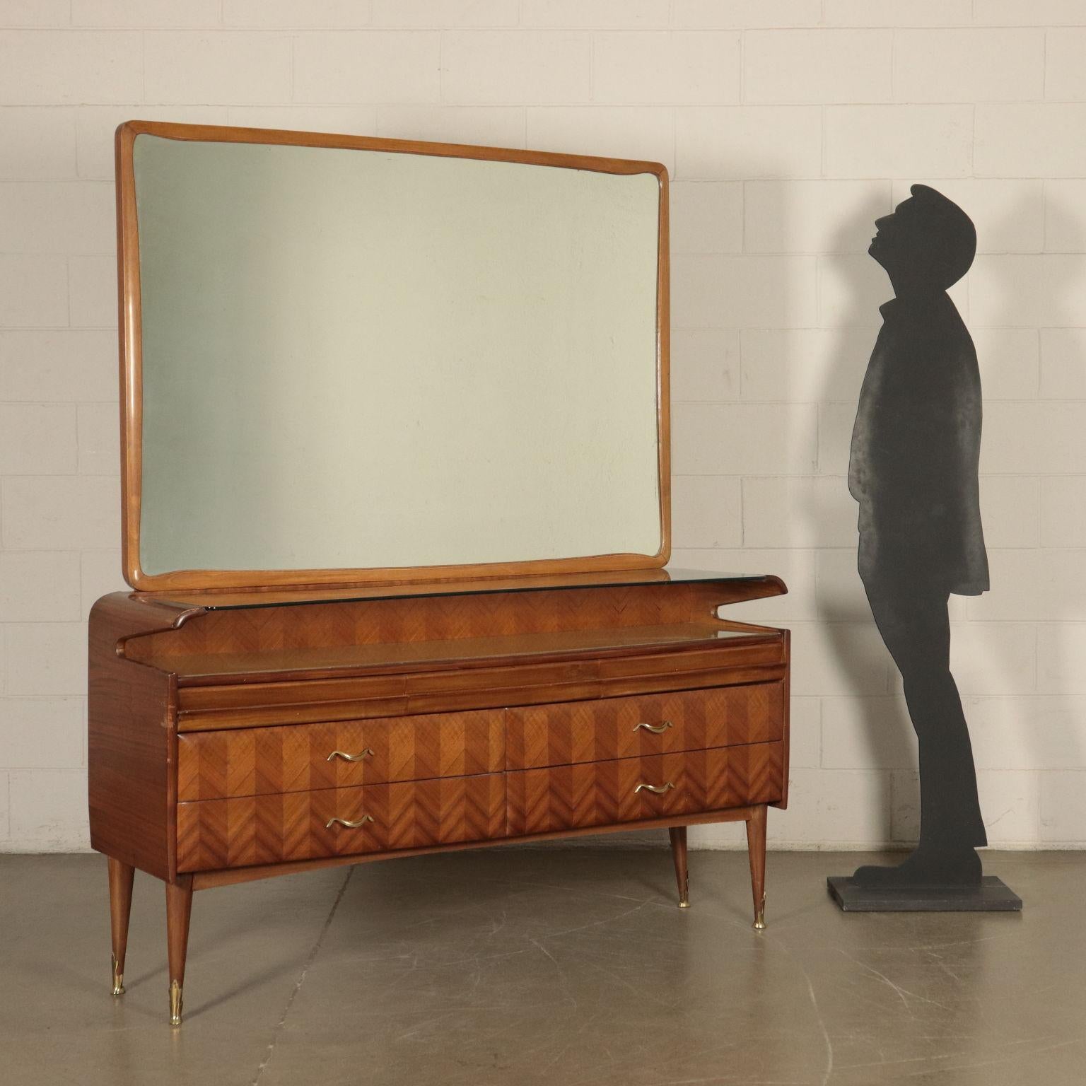 Dresser with mirror; mahogany veneered wood, see-trought and back-treated glass, brass. Good conditions, shows small signs of wear.