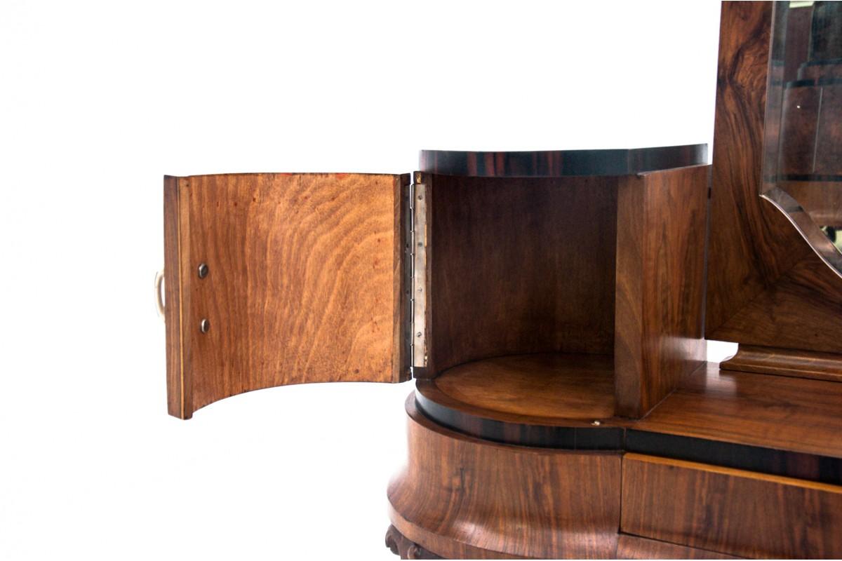 Walnut Dressing table - Art Deco tremo mirror, Italy, 1920s. After renovation. For Sale