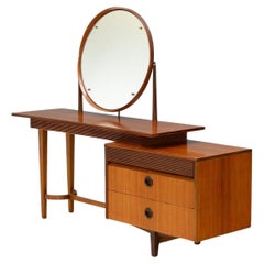 Dressing Table by Elliots of Newbury