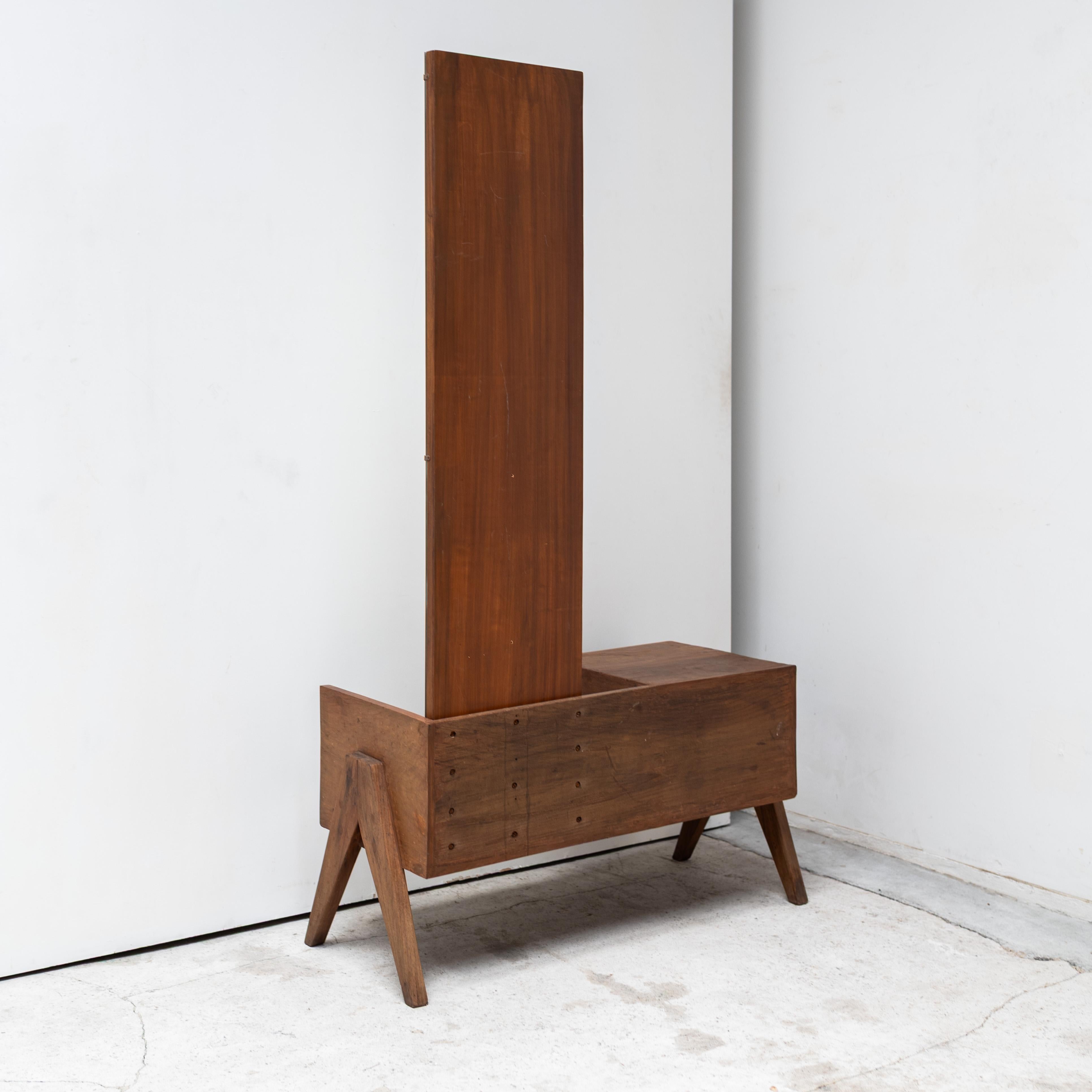 Frisiertisch von Pierre Jeanneret, Indien, 1960er Jahre im Angebot 2