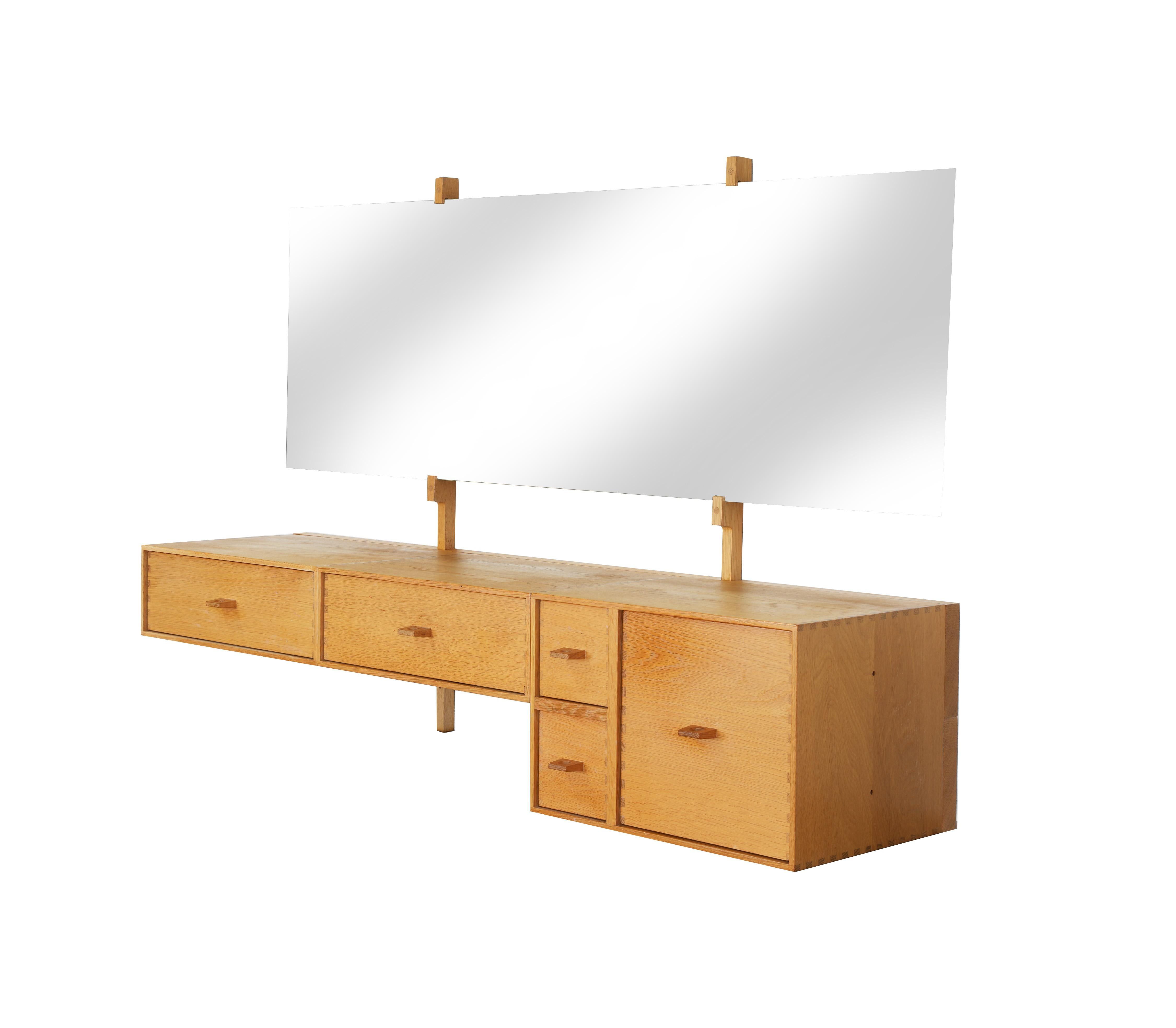 Dressing Table by Uno and Östen Kristiansson for Luxus Oak, Sweden 1960ies In Excellent Condition For Sale In Berlin, DE