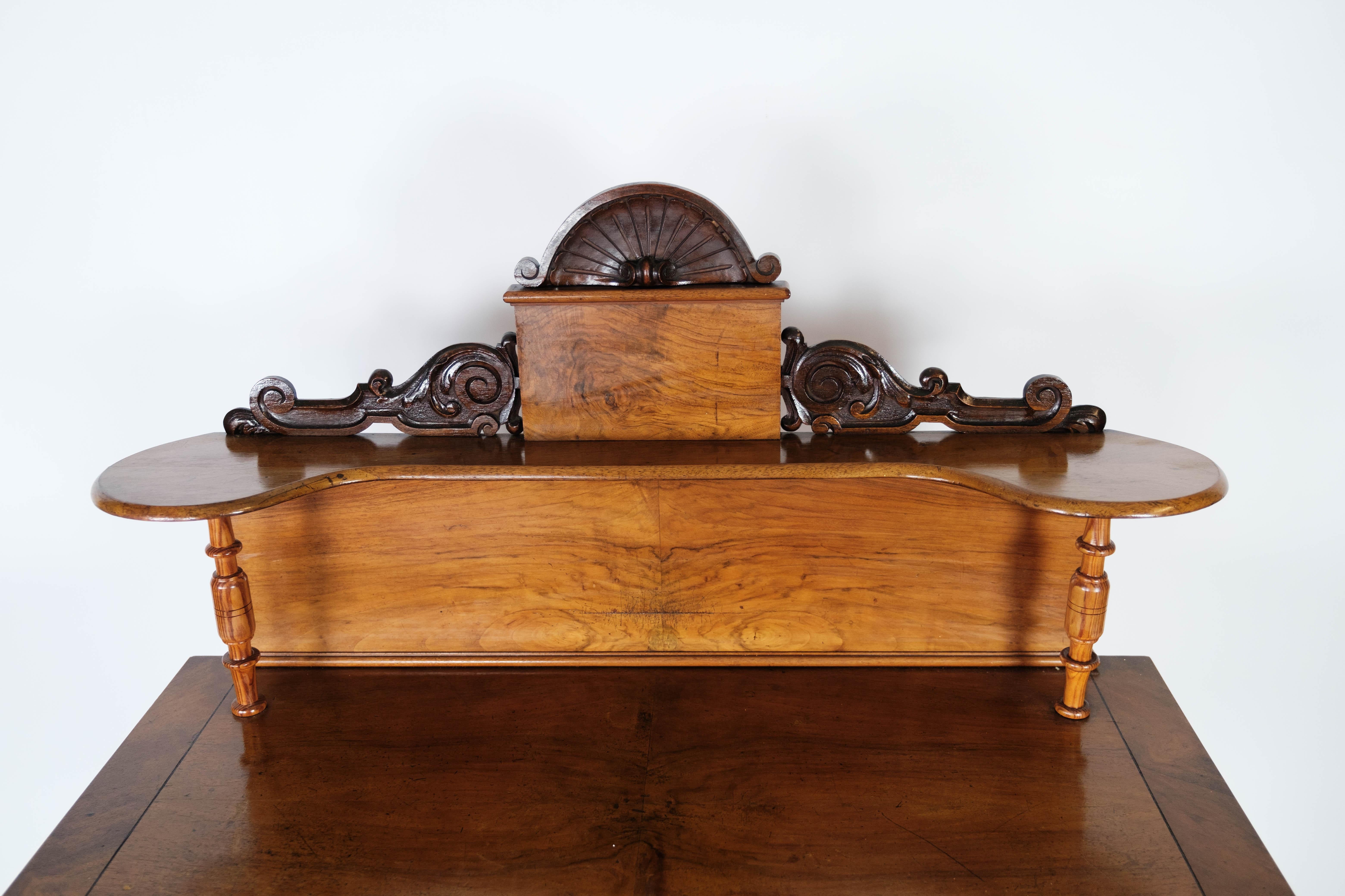 Dressing Table/Desk of Walnut and Decorated with Carvings, 1880s 1