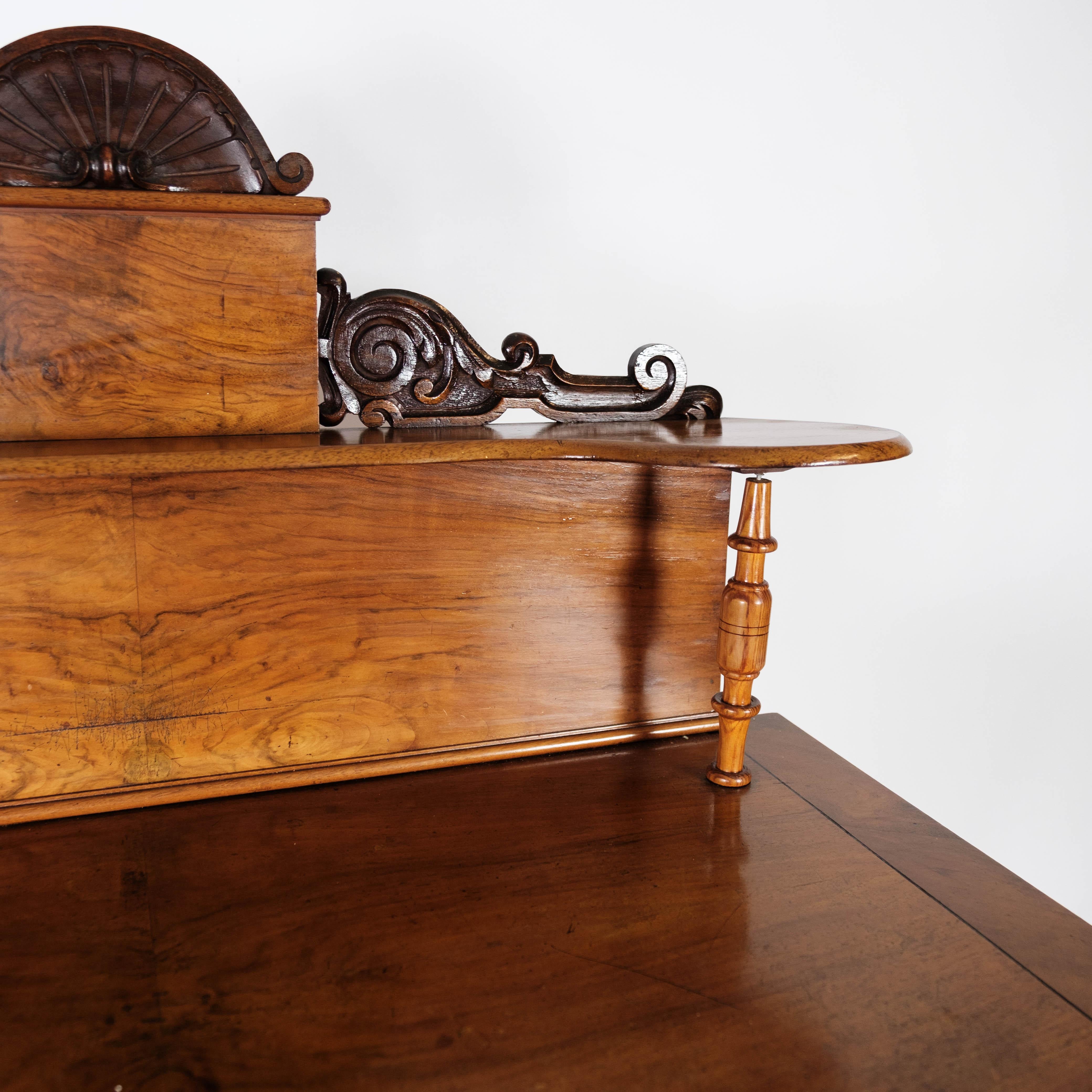 Dressing Table/Desk of Walnut and Decorated with Carvings, 1880s 2