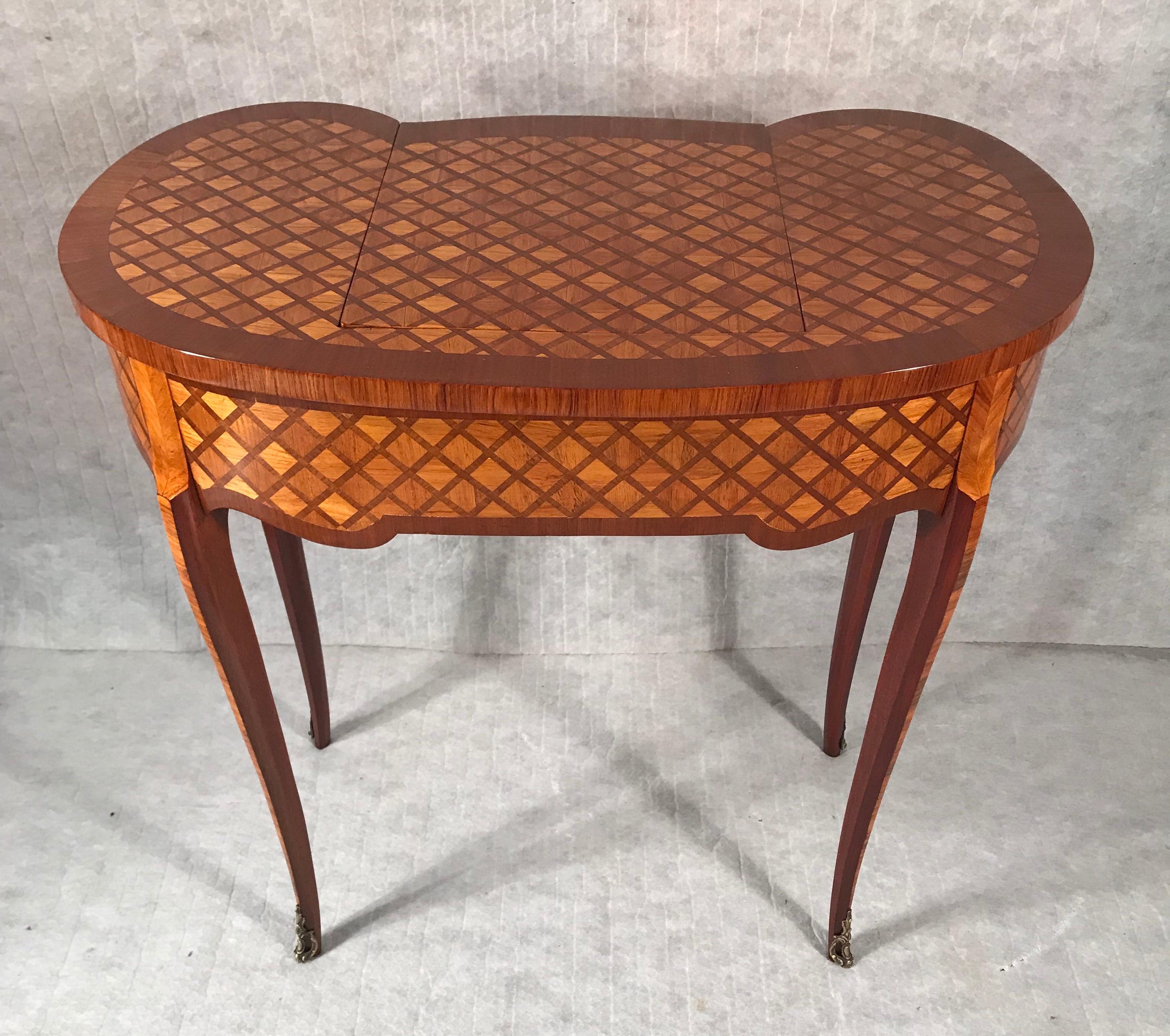 Dressing Table, France Second Half of the 19th Century In Good Condition In Belmont, MA