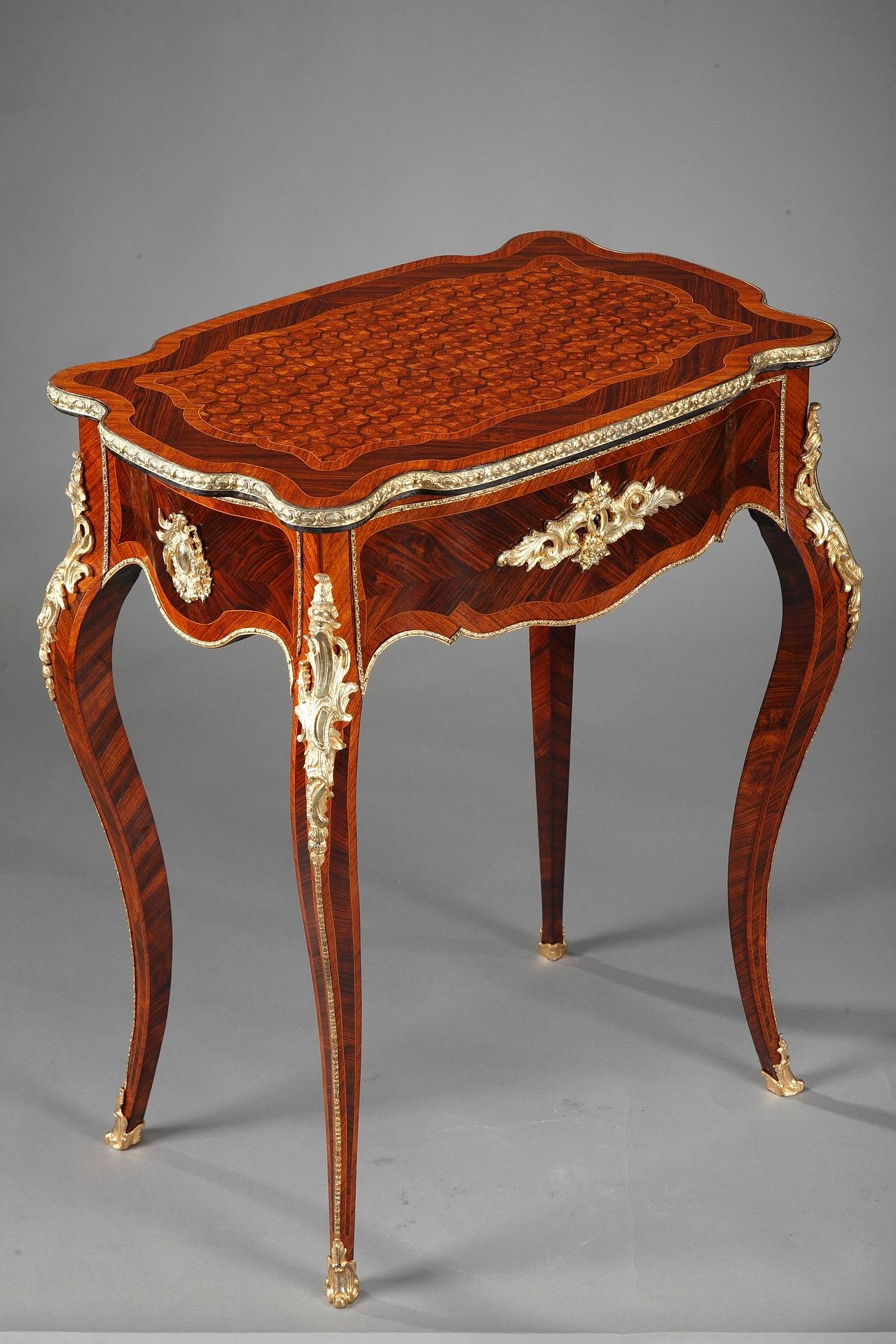 Dressing Table in Exotic Wood Veneers and Marquetry in Louis XV Style 1