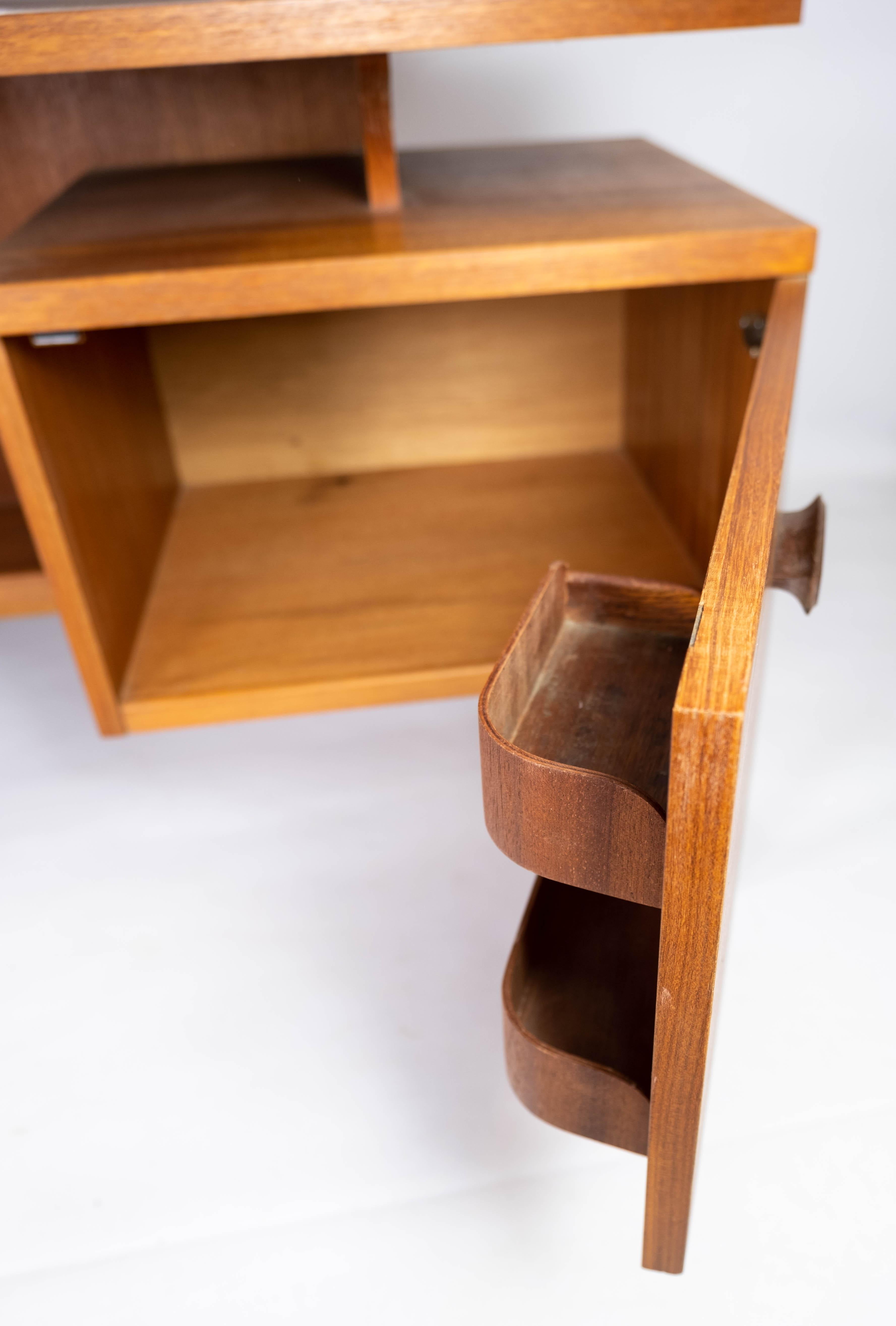 Dressing Table in Teak of Danish Design from the 1960s In Good Condition In Lejre, DK