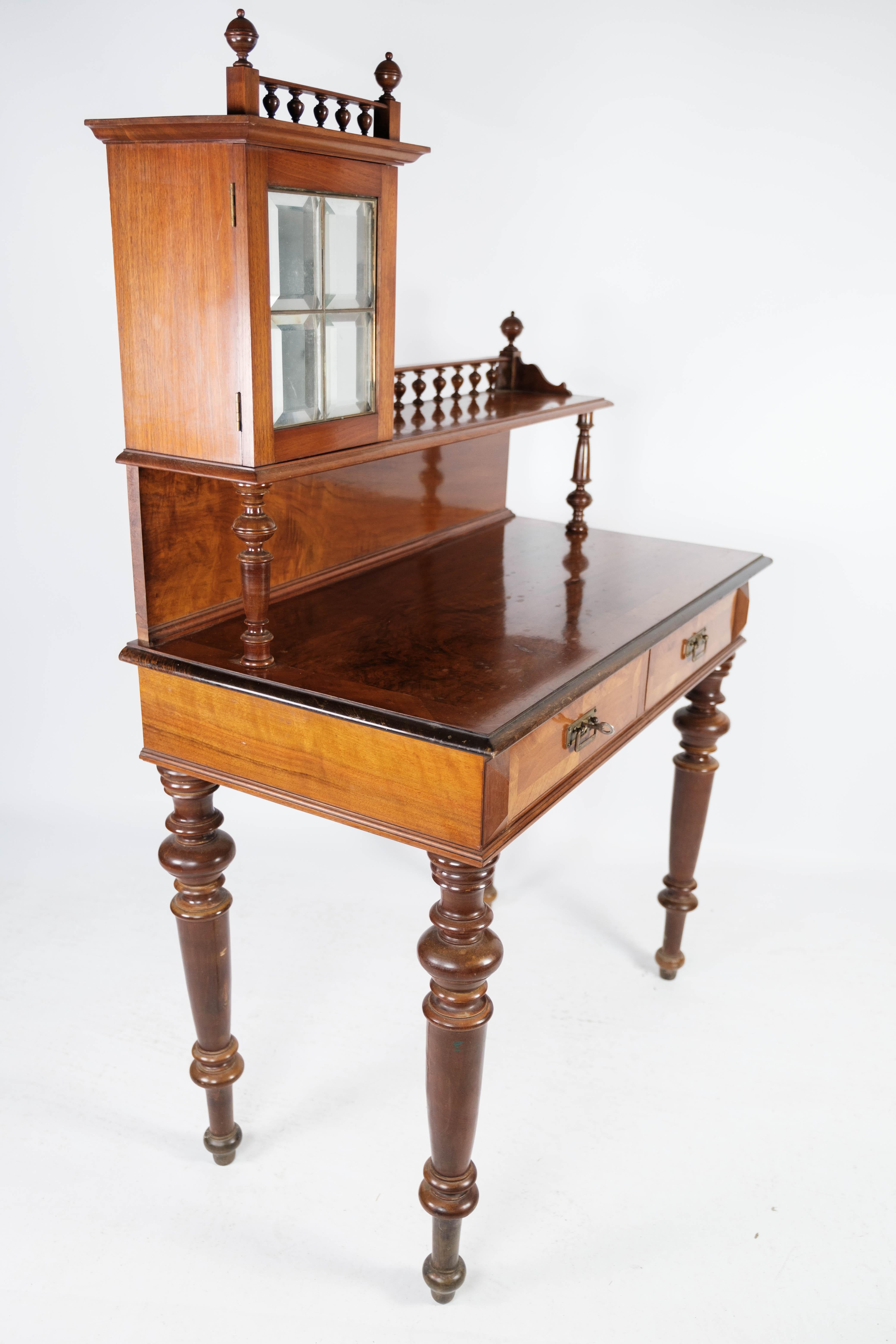 Dressing Table Made In Walnut With Glass From 1880s For Sale 9