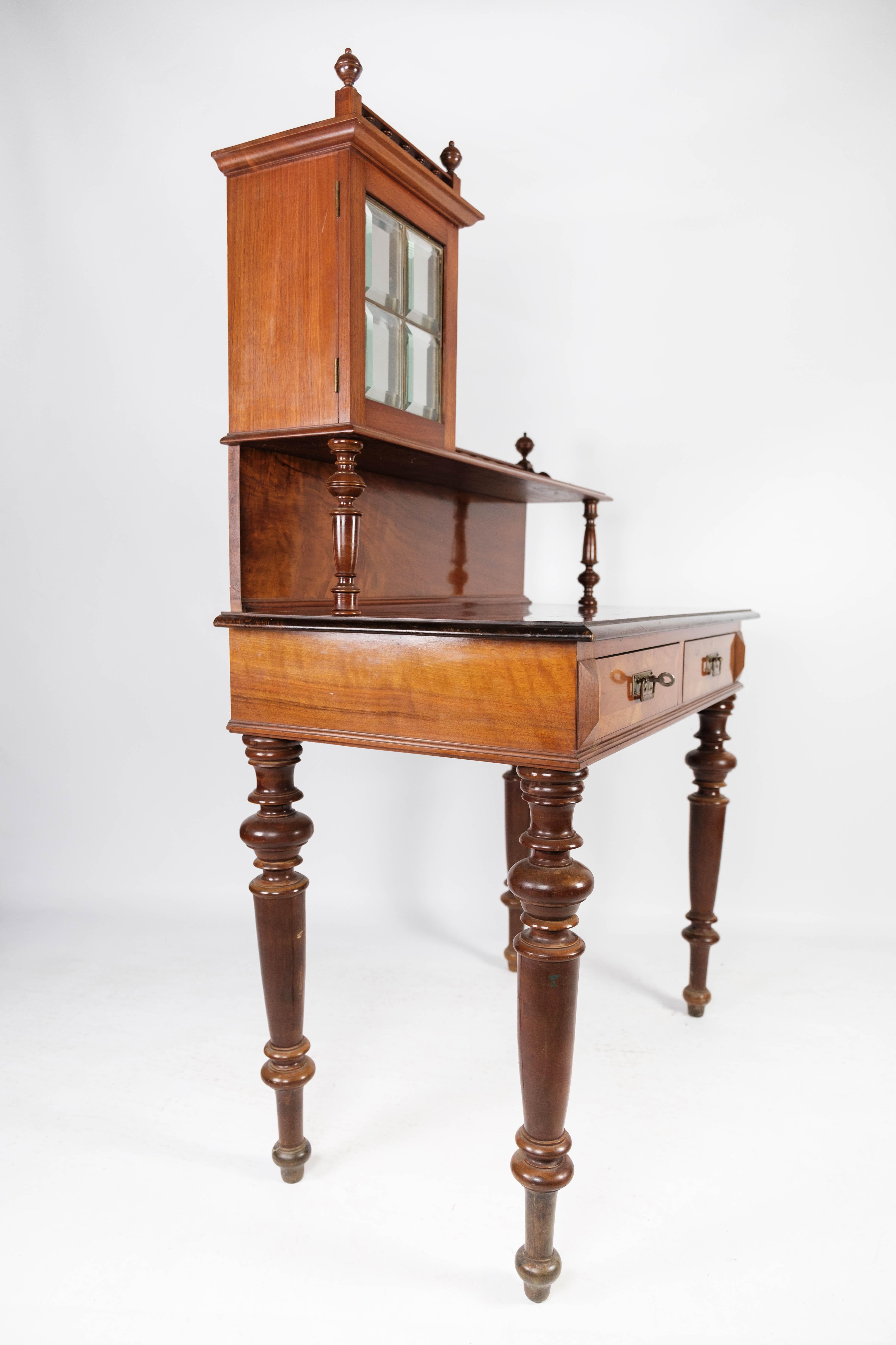 Dressing Table Made In Walnut With Glass From 1880s For Sale 10