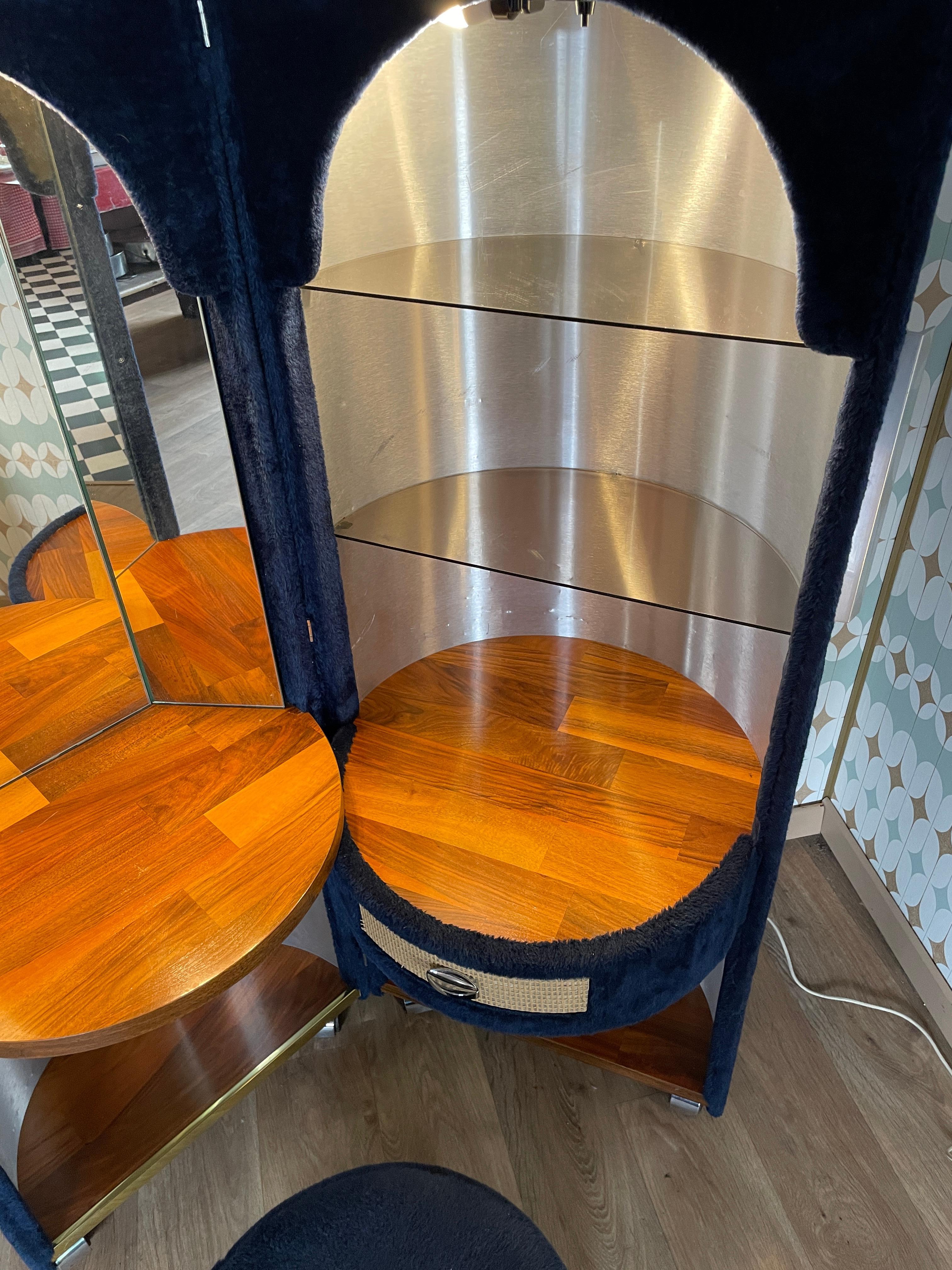 Dressing Table, Vanitie 60-70 Pop in Faux Fur Blue Mid-Century Light Space 1