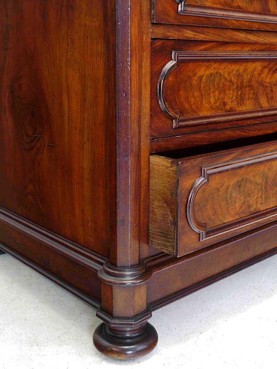 Veneer Dressing Table with a Mirror circa 1850 Mahogany Original For Sale