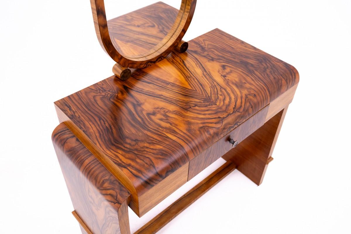 Dressing table with chair in Art Deco style, Poland, 1940s. 2