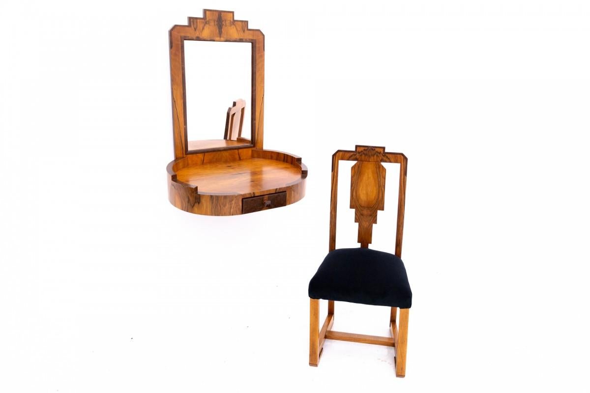 Table de coiffeuse avec chaise de style Art déco, Pologne, milieu du 20e siècle en vente 12