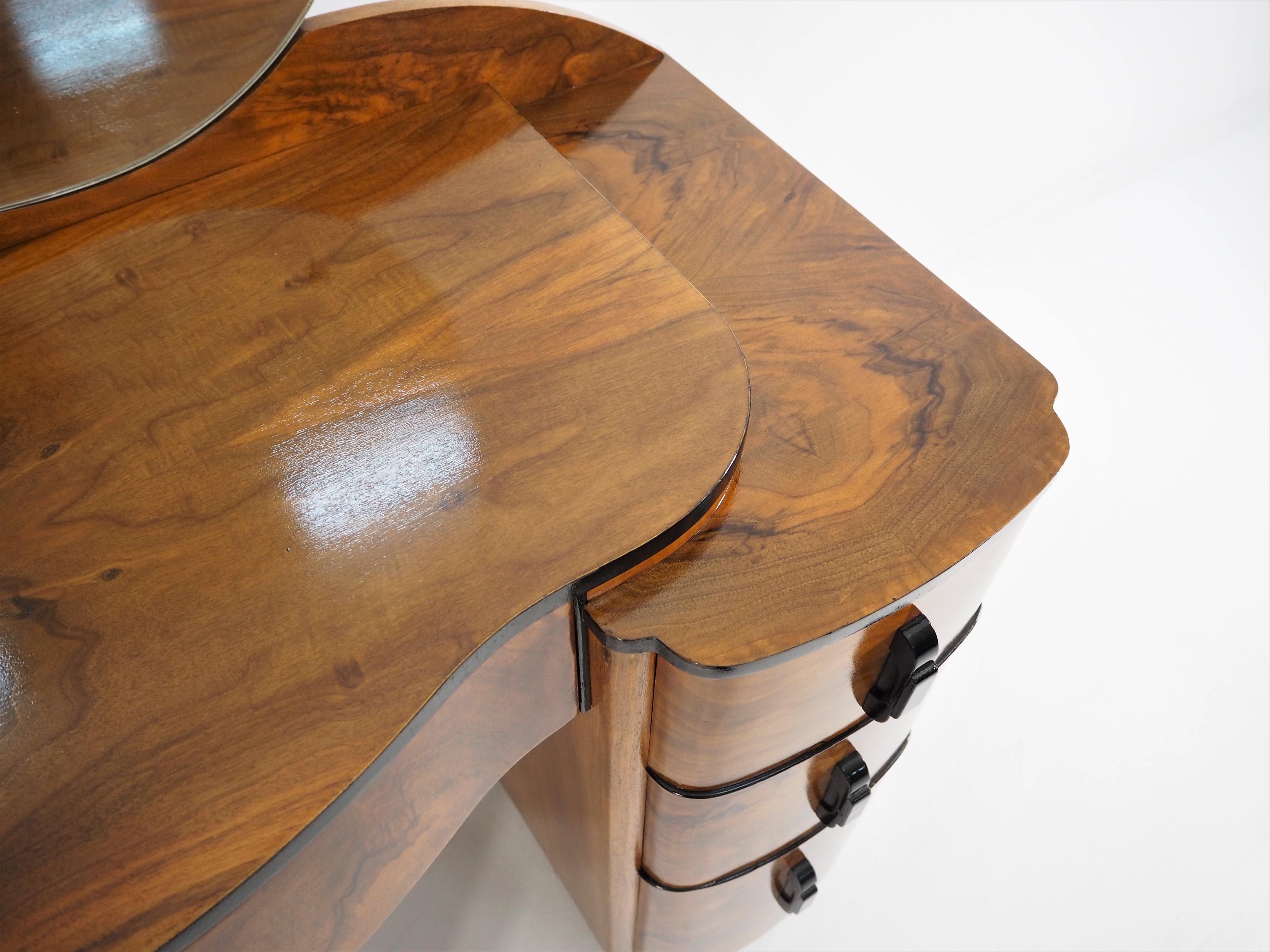 Dressing Table with Mirror by Jindřich Halabala, 1950s 3