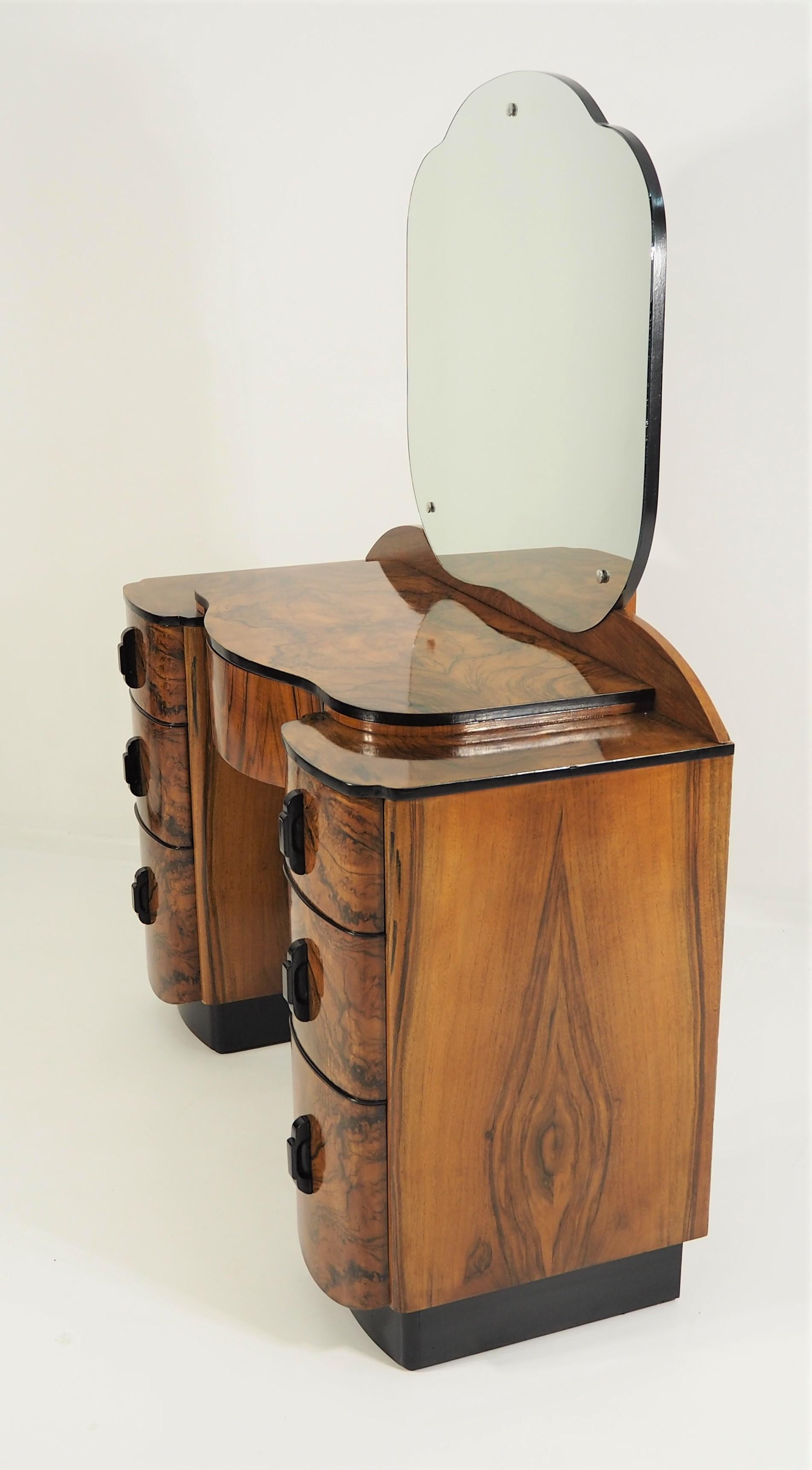 Dressing Table with Mirror by Jindřich Halabala, 1950s 1