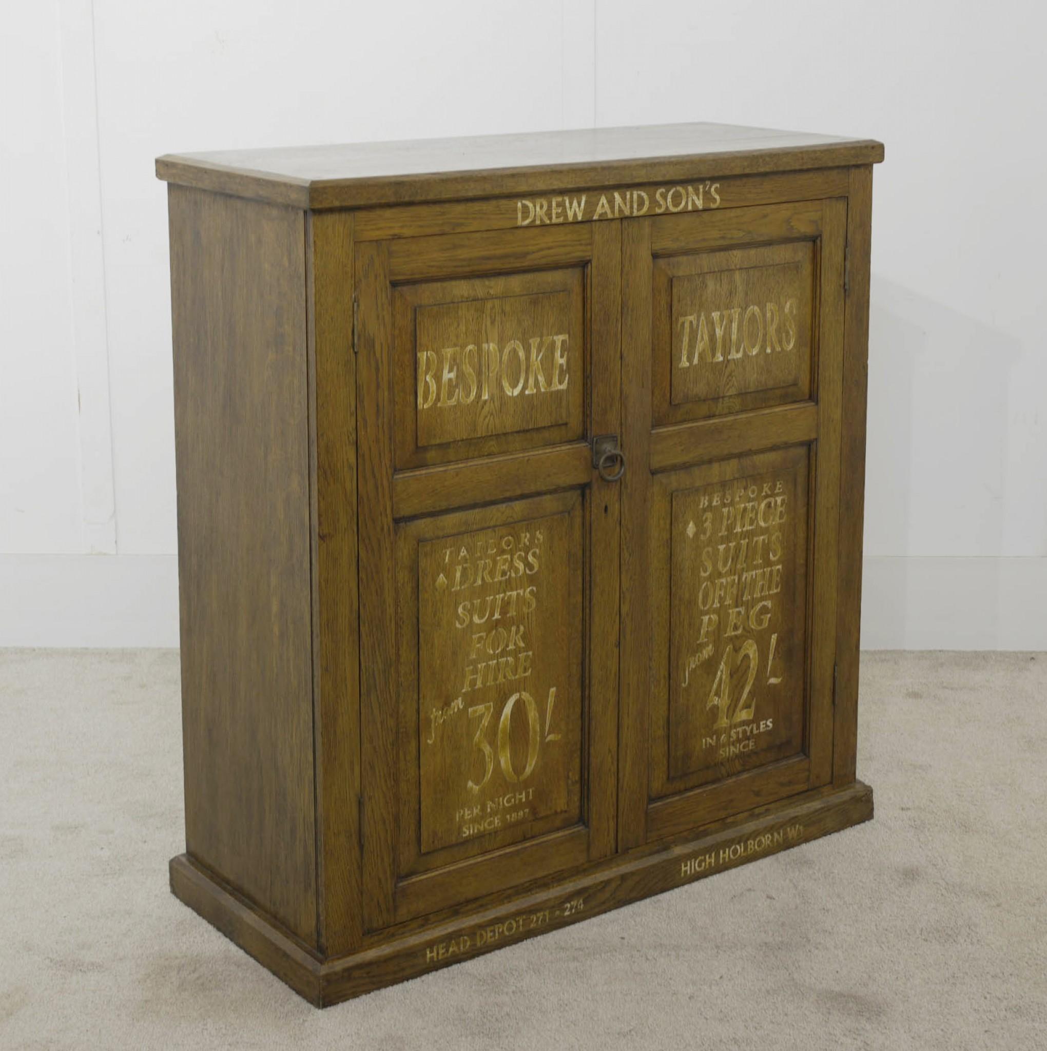 Drew & Sons Oak Oak Cabinet Shop Fitting Reclaimed Chest (Coffre récupéré) en vente 2