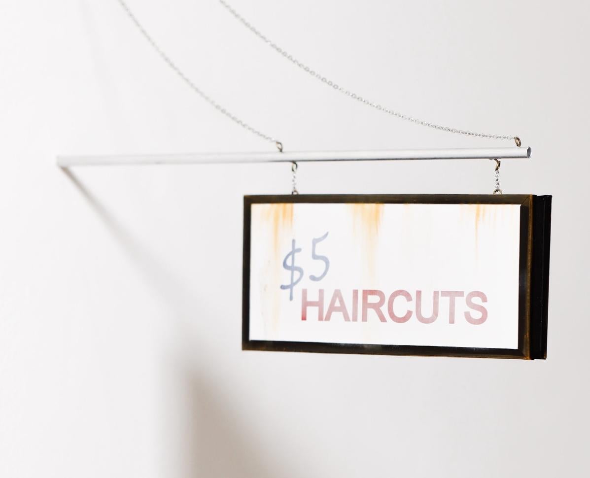 Coupe de cheveux à 5 dollars en vente 2