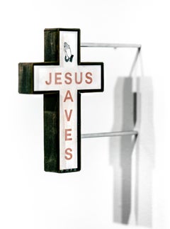 „Jesus Saves (rot)“, Miniatur-Wandskulptur aus Papier