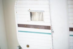 "MY WILLY", Miniatura, furgone con rimorchio da campeggio, scultura di carta