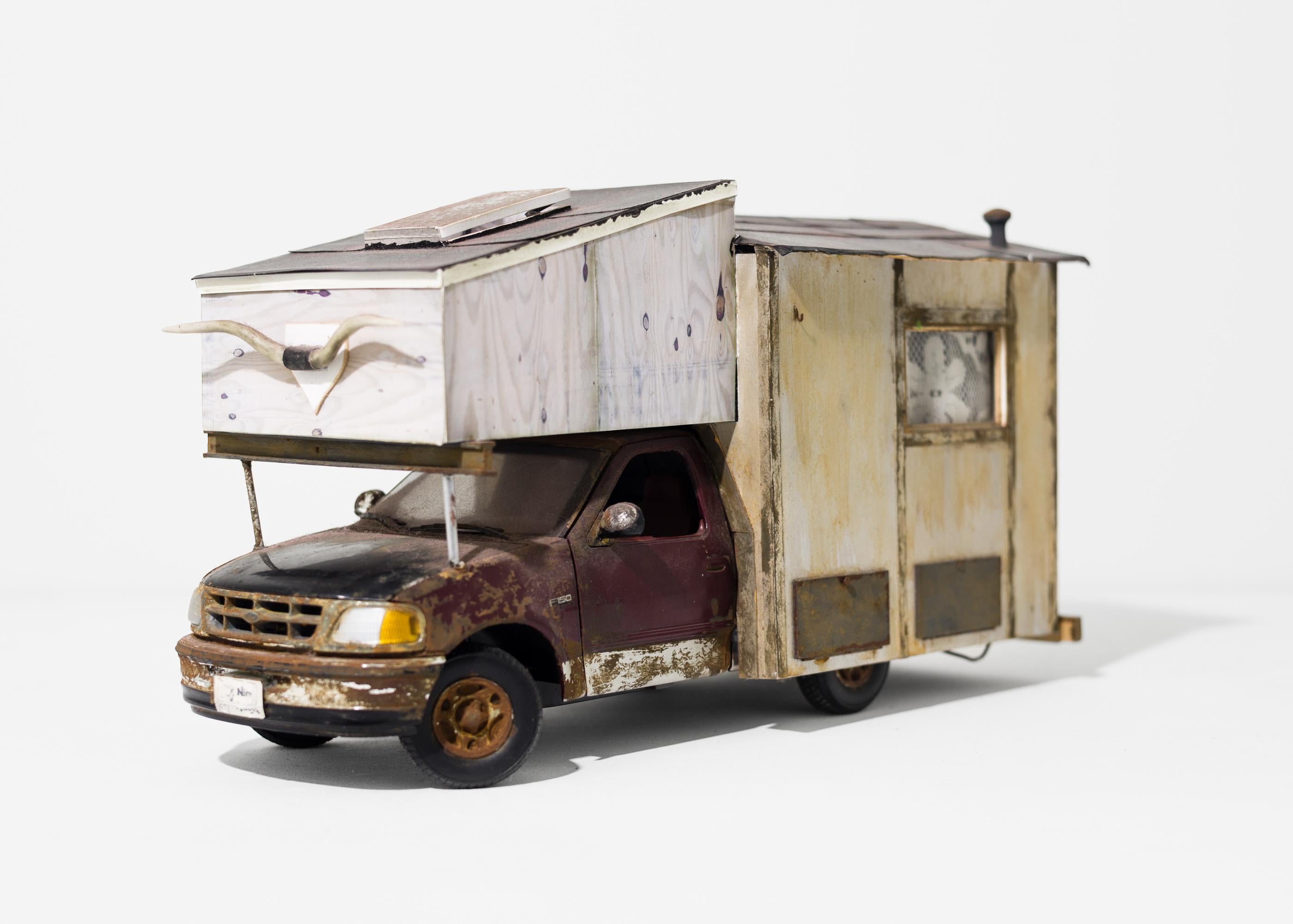 Figurative Sculpture Drew Leshko - "Vagabond", Miniature Paper and Found object Sculpture, Rusted Camper Truck