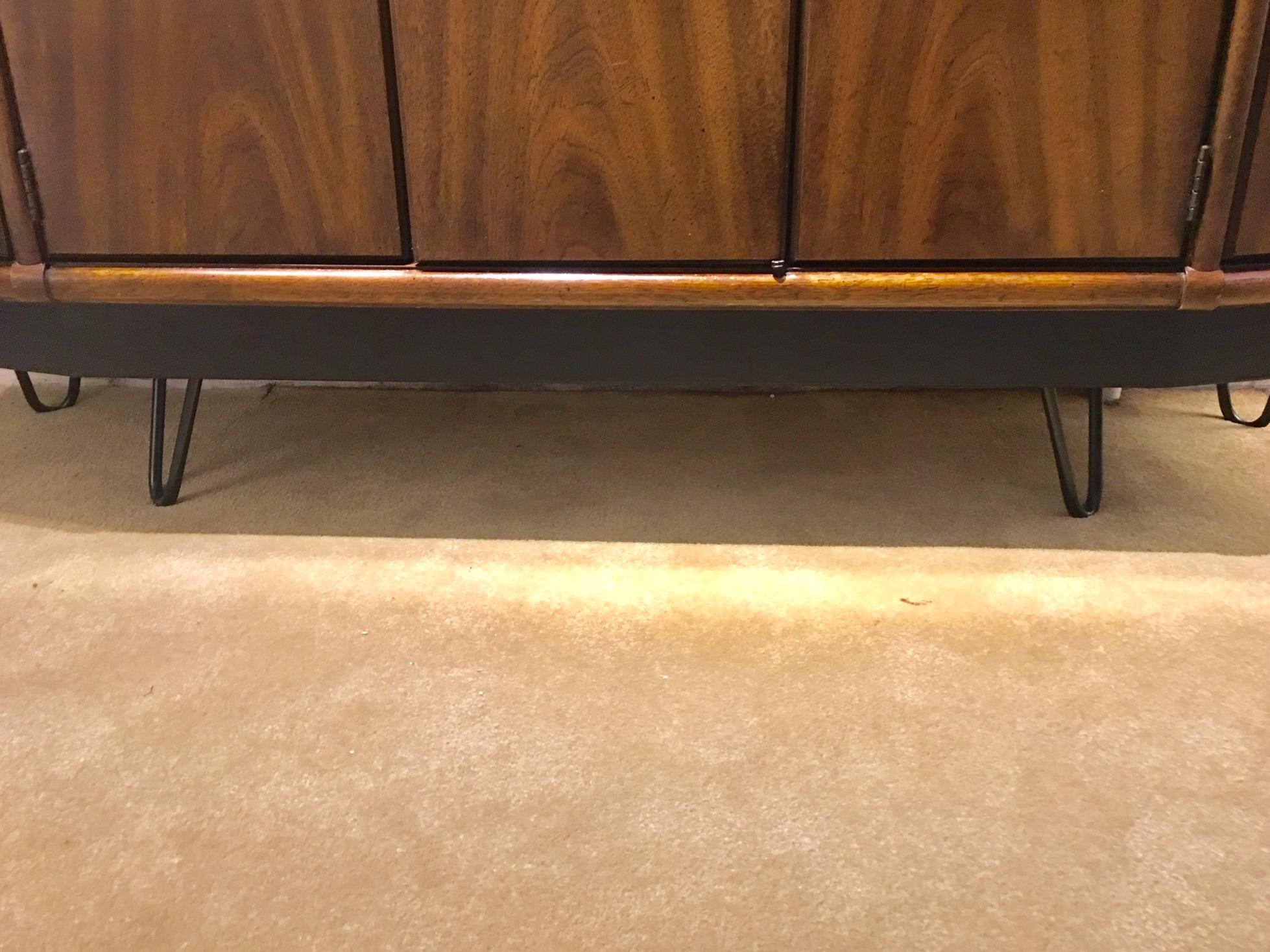 Drexel Accolade Credenza or Buffet In Good Condition For Sale In Raleigh, NC