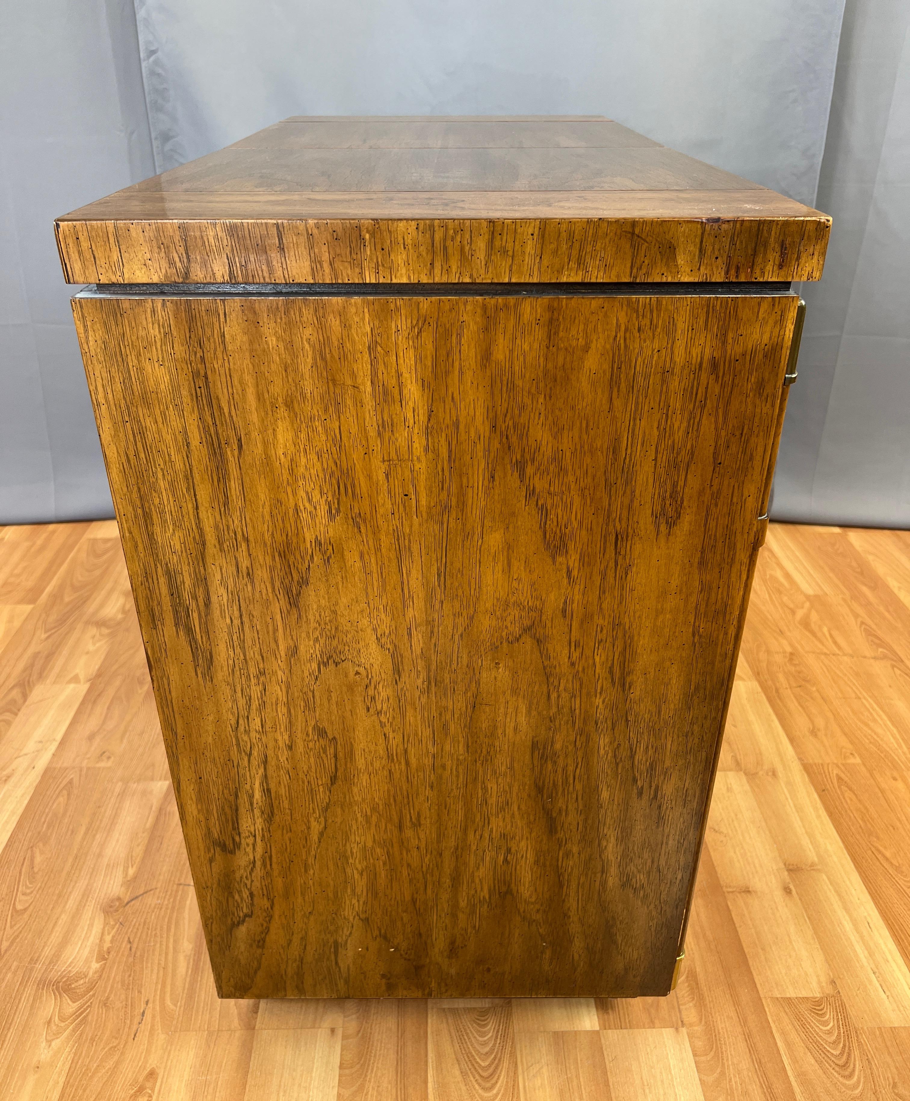 Drexel Accolade II Collection Campaign-Style Flip-Top Dry Bar Cabinet, 1970s In Good Condition In San Francisco, CA