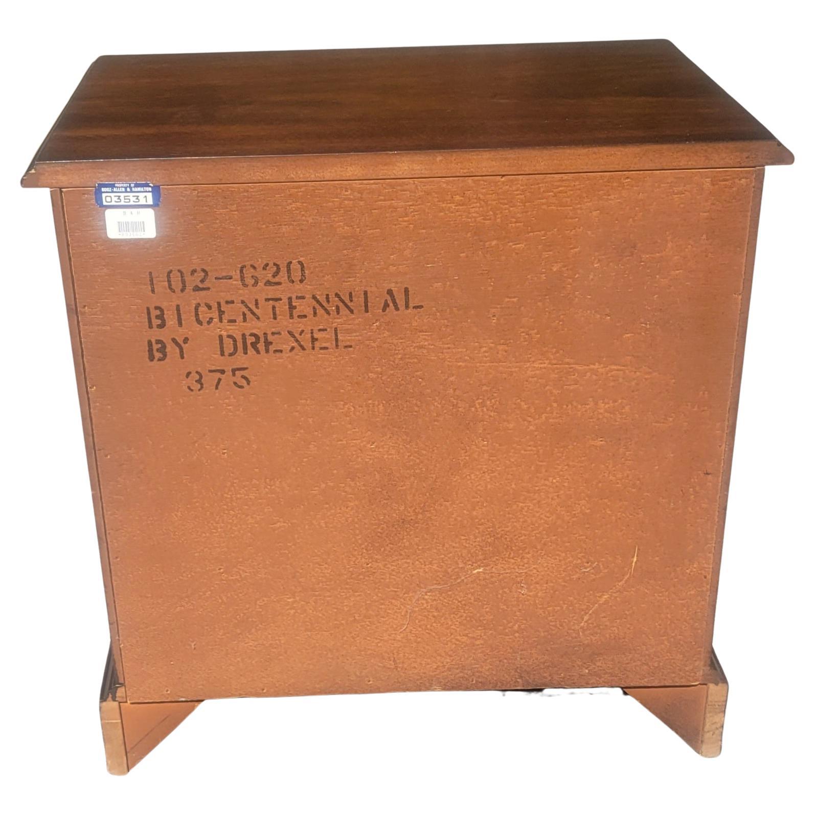 Brass Drexel Bicentennial Chippendale Mahogany Four Drawers Bedside Chest of Drawers For Sale