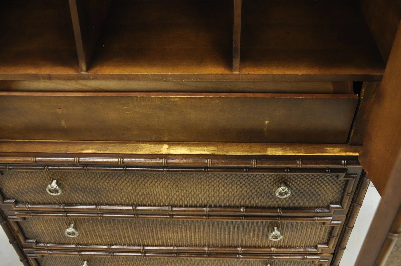 Bois Drexel Commode Chinoise Chippendale Faux Bambou Fretwork Rattan Tall Chest Dresser en vente